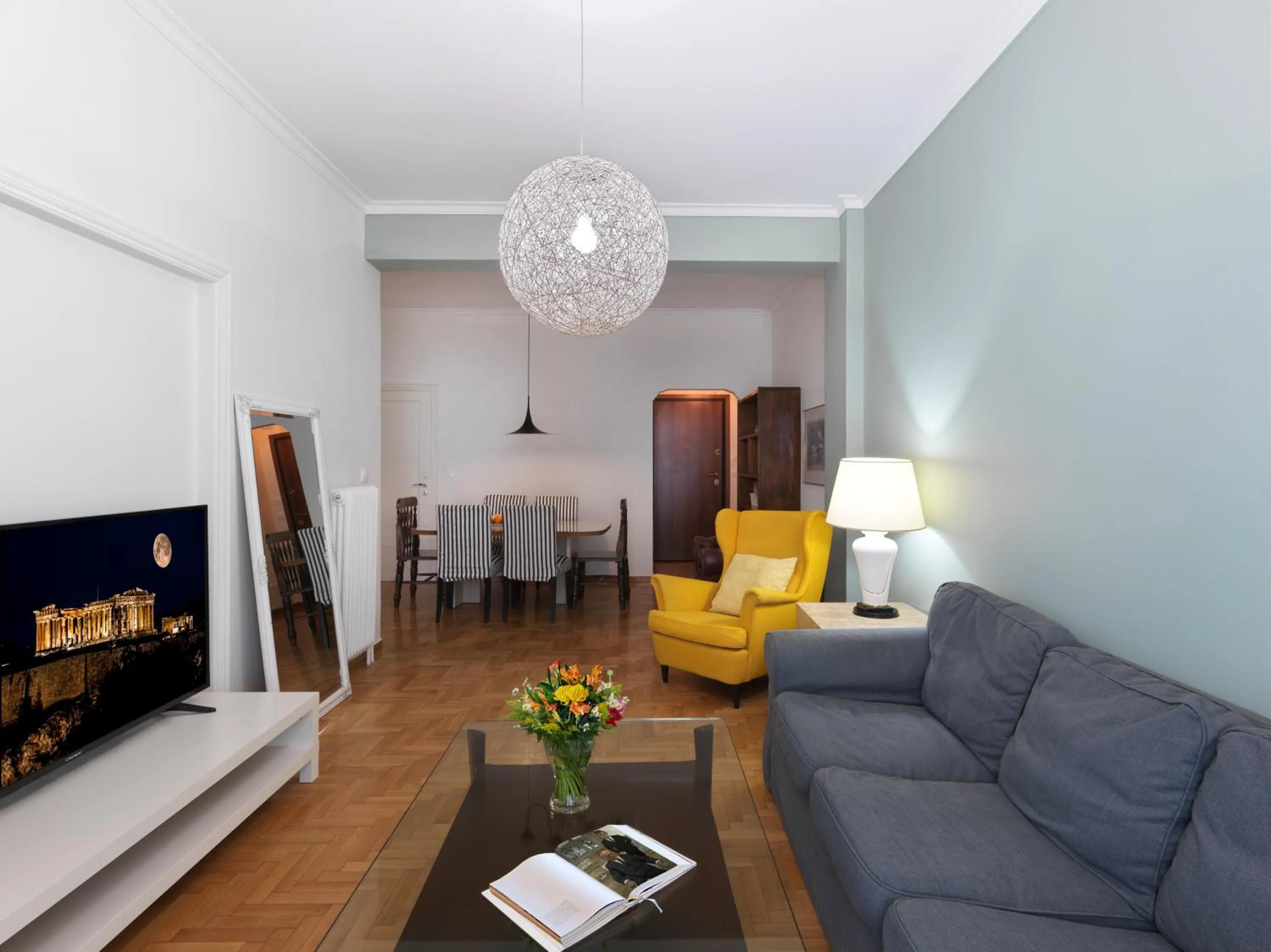 Three-Bedroom Apartment in GORGEOUS center Apartment