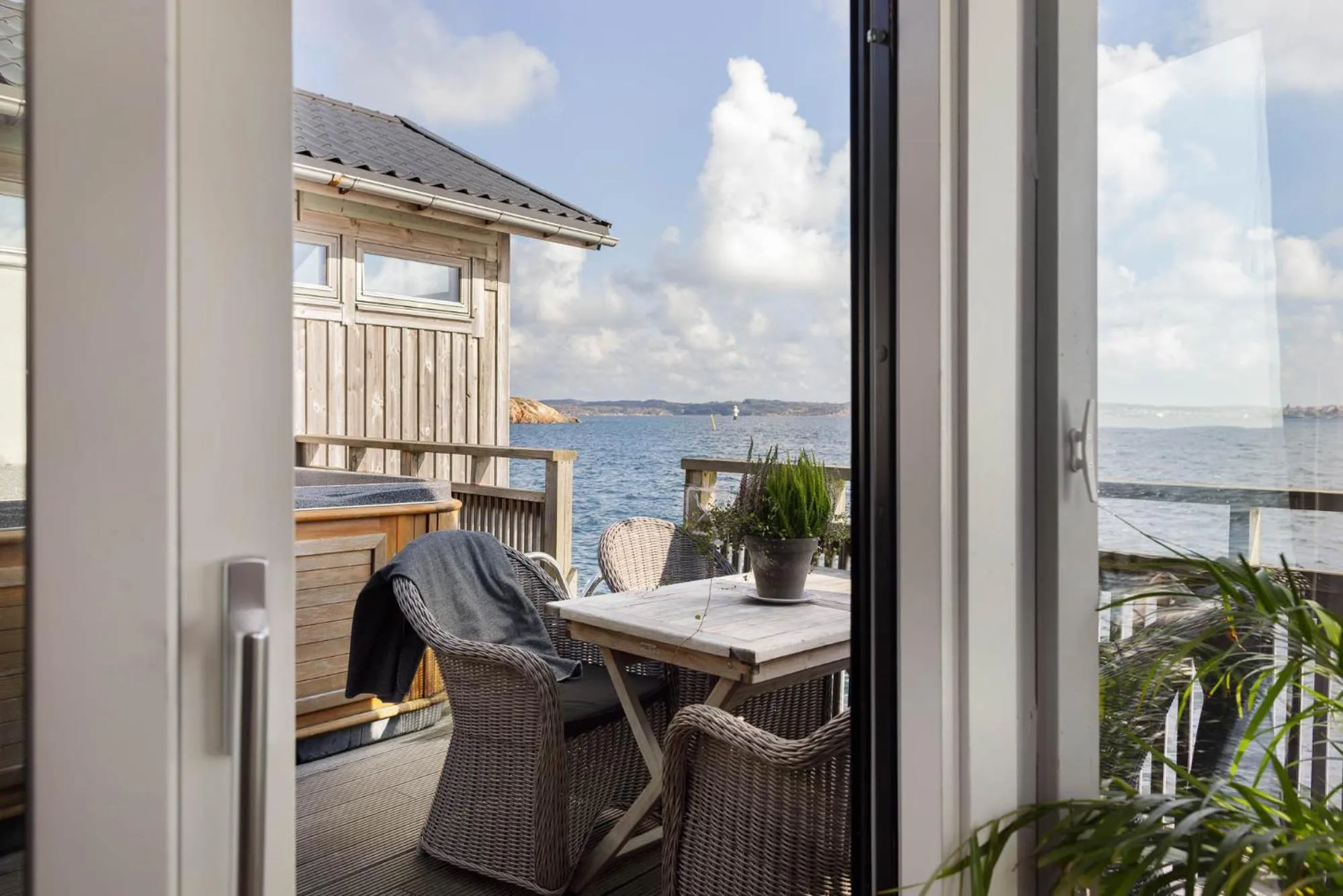 Property building in Strandflickornas Husen invid Havet