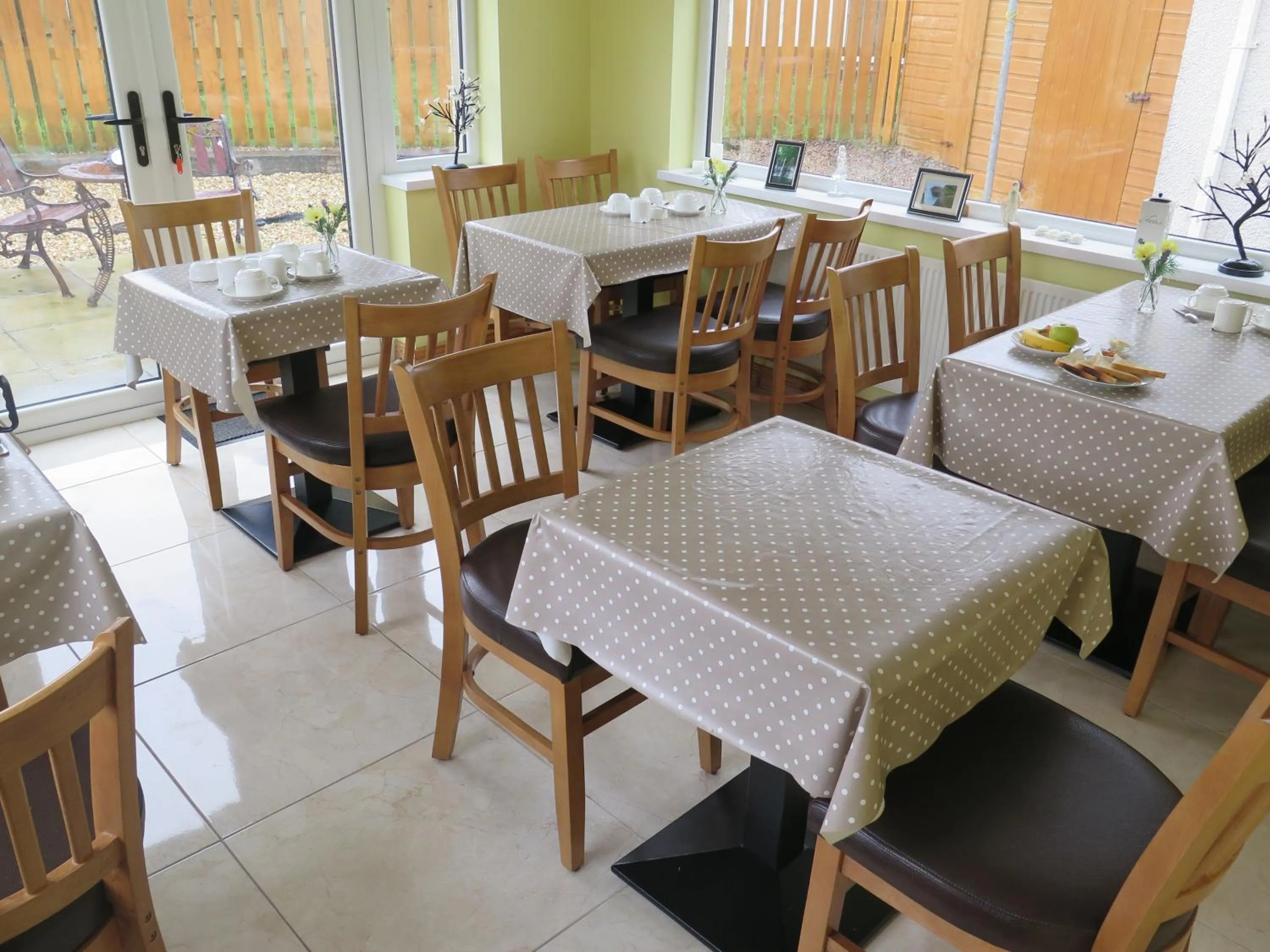 Breakfast in Glen Haven Bed and Breakfast