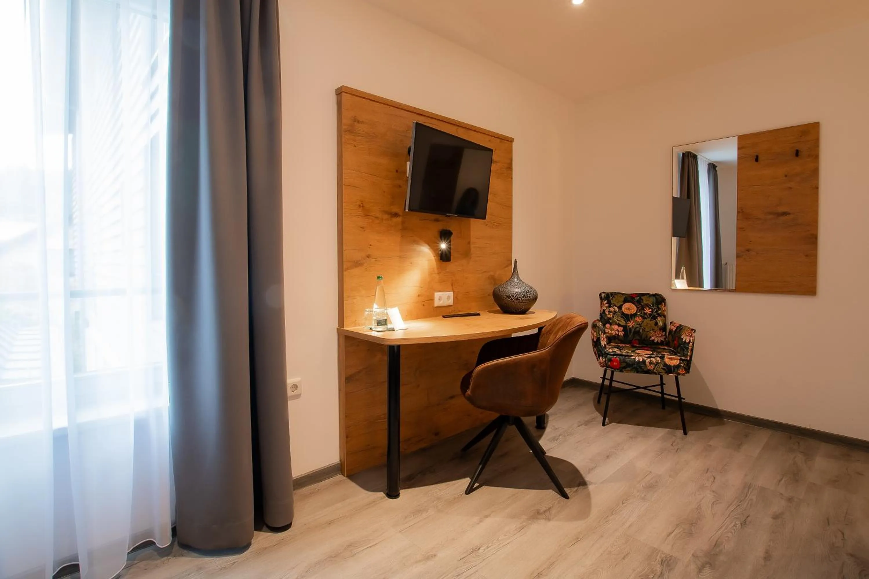 TV and multimedia in Hotel & Restaurant Bestenheider Stuben