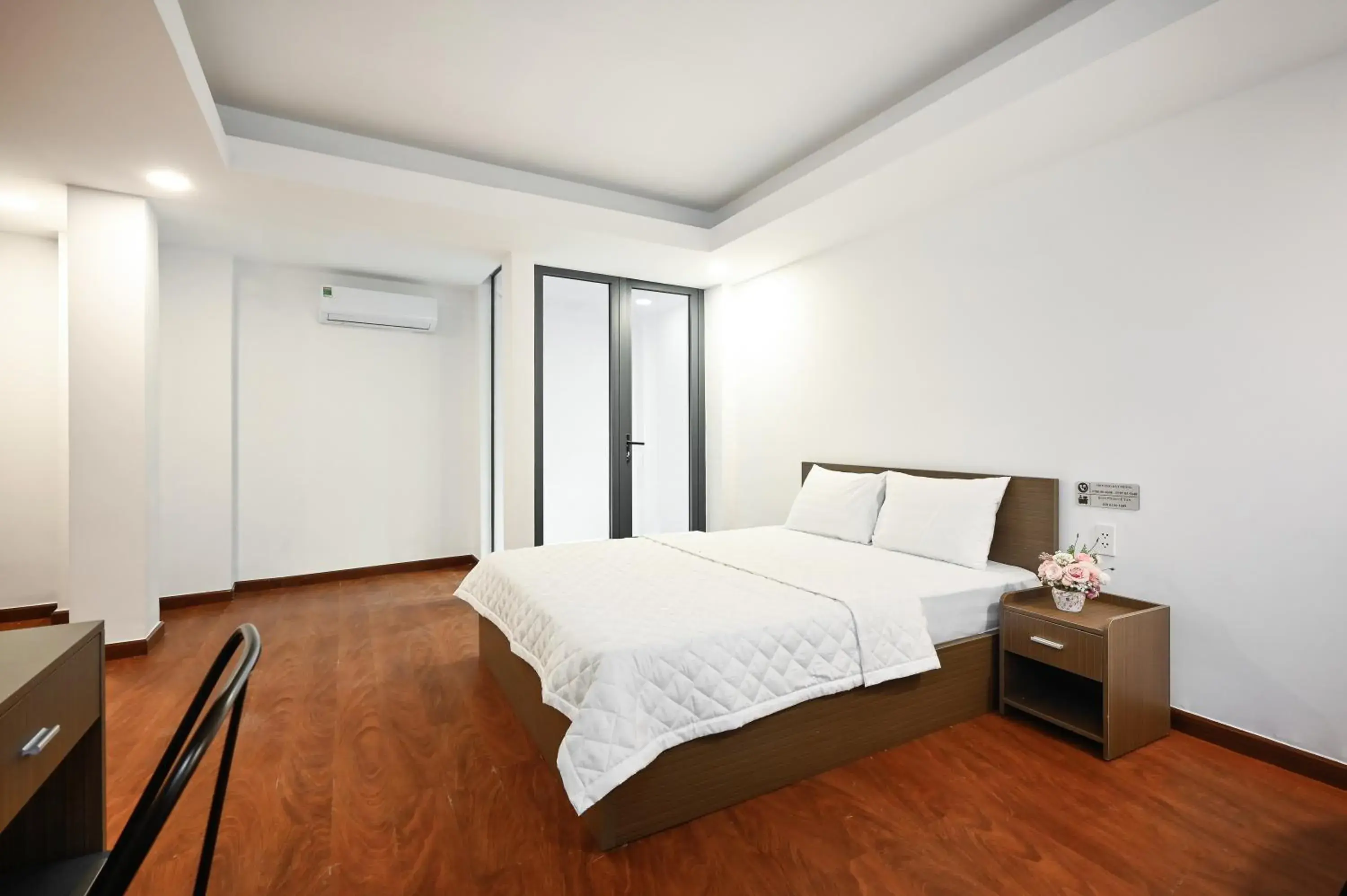 Bed in YoKo Airport Saigon Hotel Bed in YoKo Airport Saigon Hotel