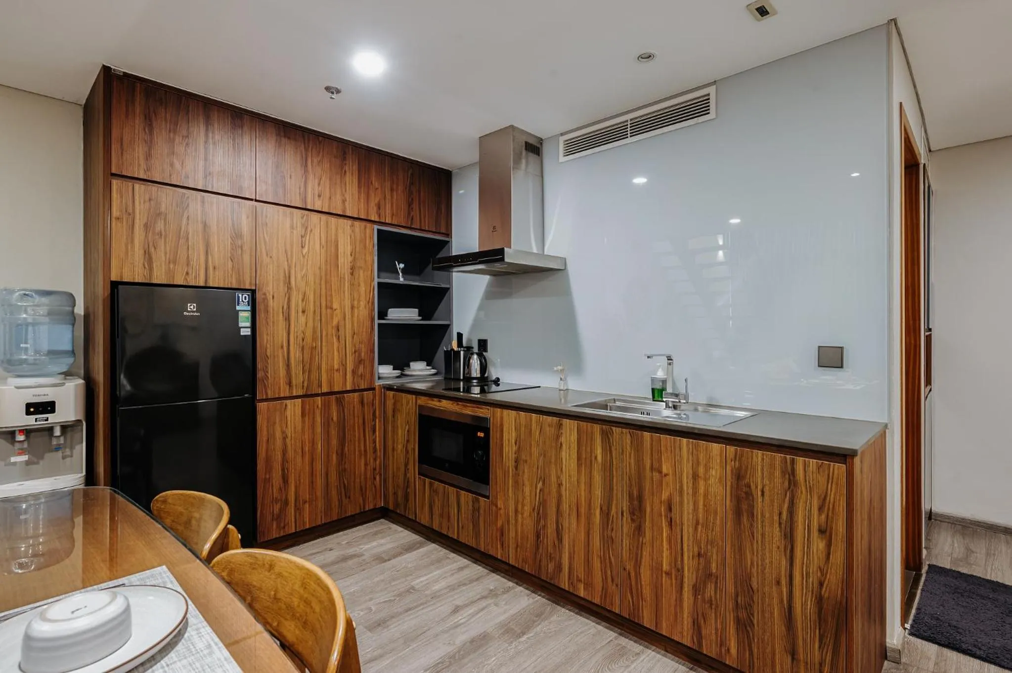 Kitchen or kitchenette in PentStudio Duplex Apartment