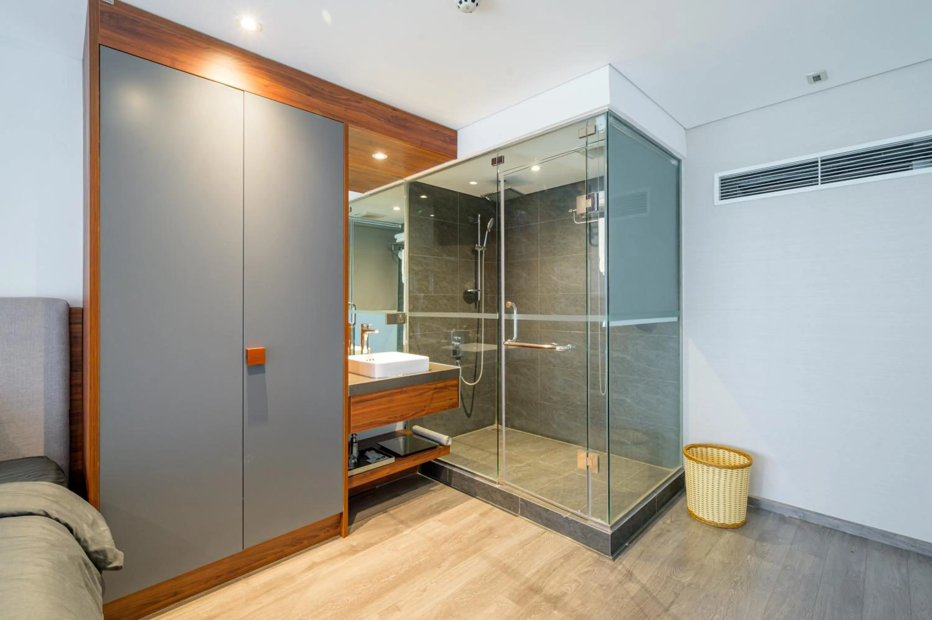 Shower in PentStudio Duplex Apartment