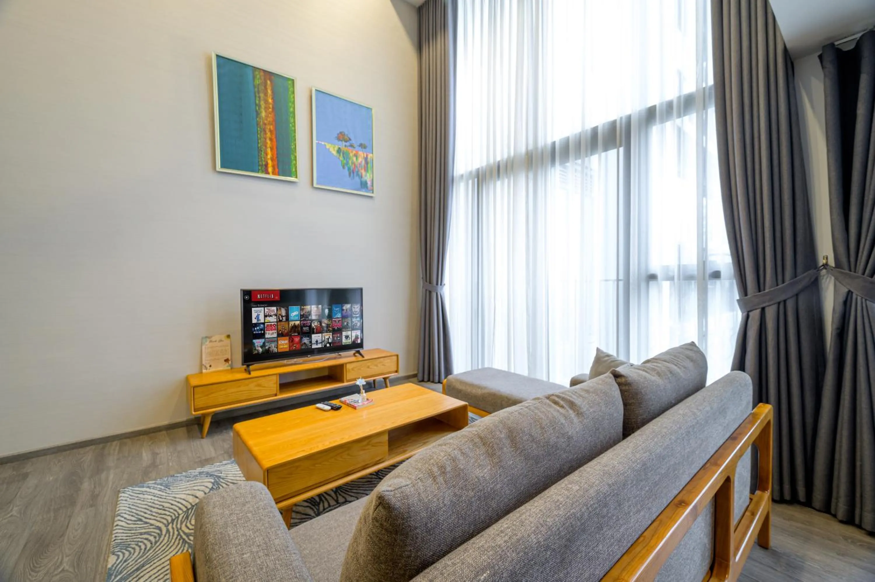 TV and multimedia in PentStudio Duplex Apartment