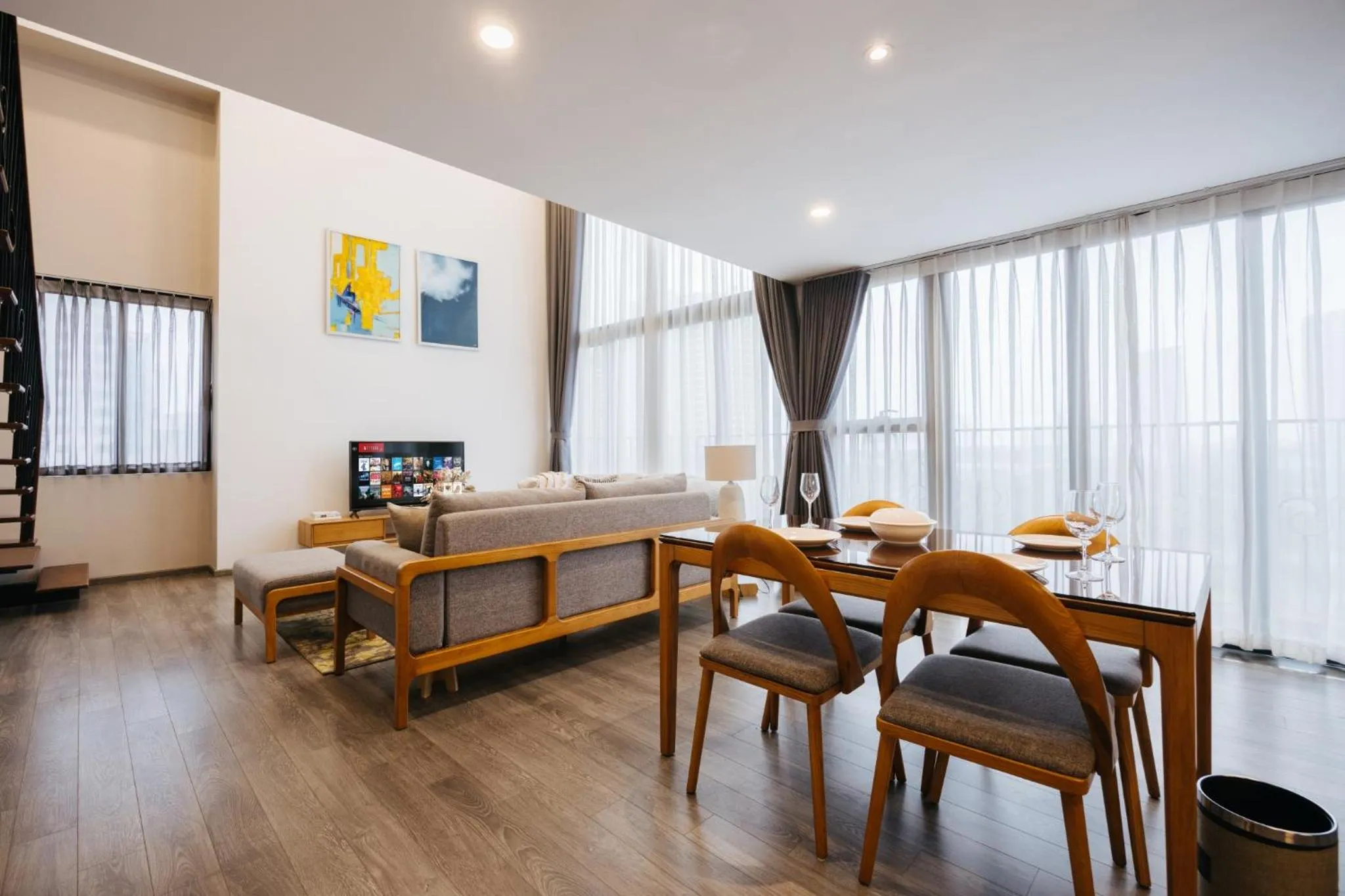 TV and multimedia in PentStudio Duplex Apartment