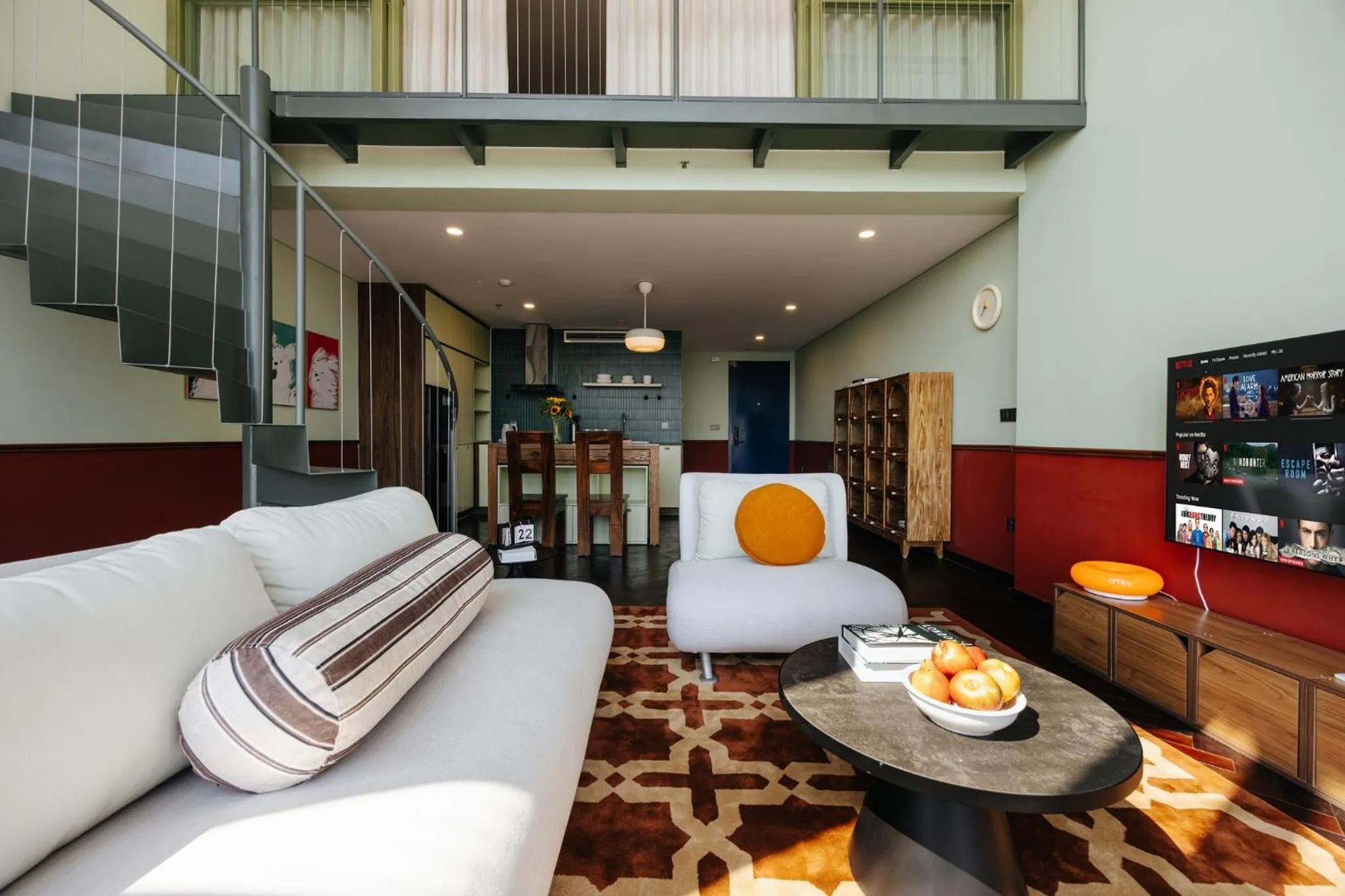 TV and multimedia in PentStudio Duplex Apartment