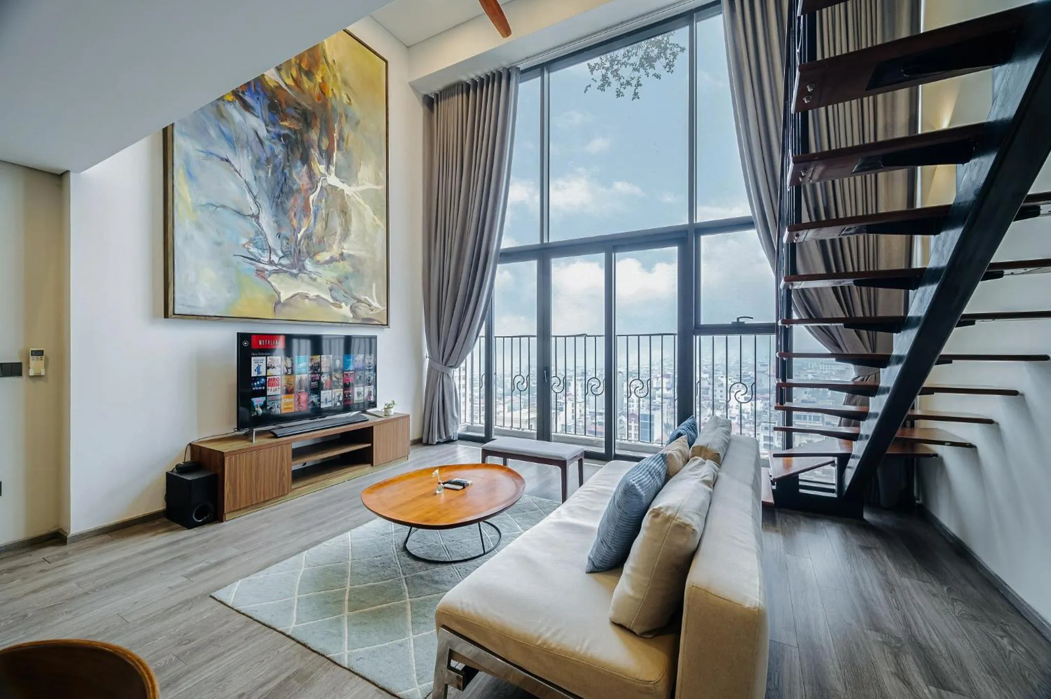 TV and multimedia in PentStudio Duplex Apartment