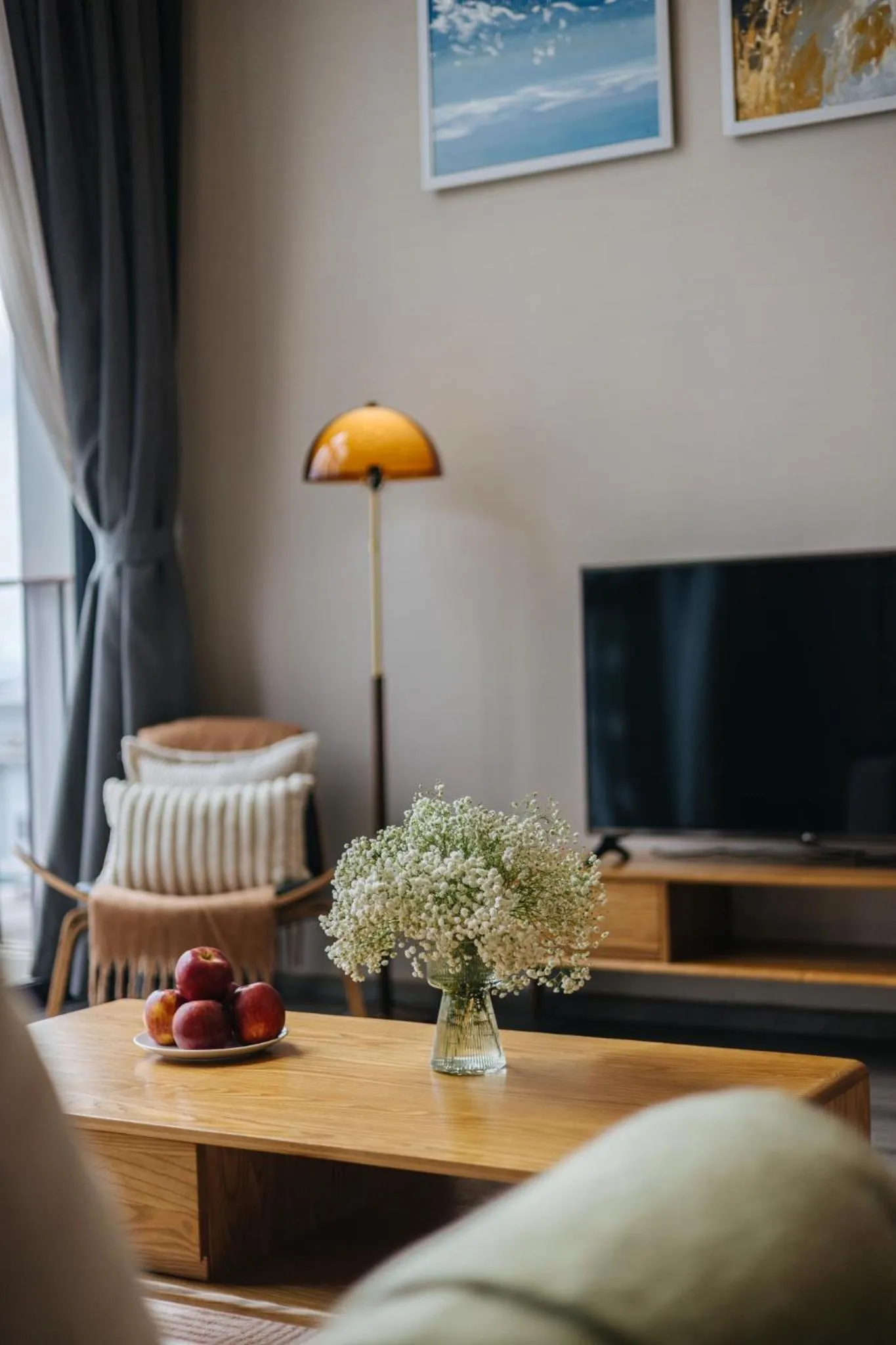 Communal lounge/ TV room in PentStudio Duplex Apartment