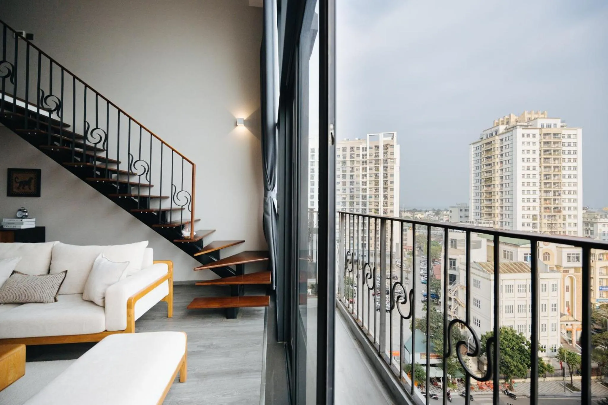 Property building in PentStudio Duplex Apartment