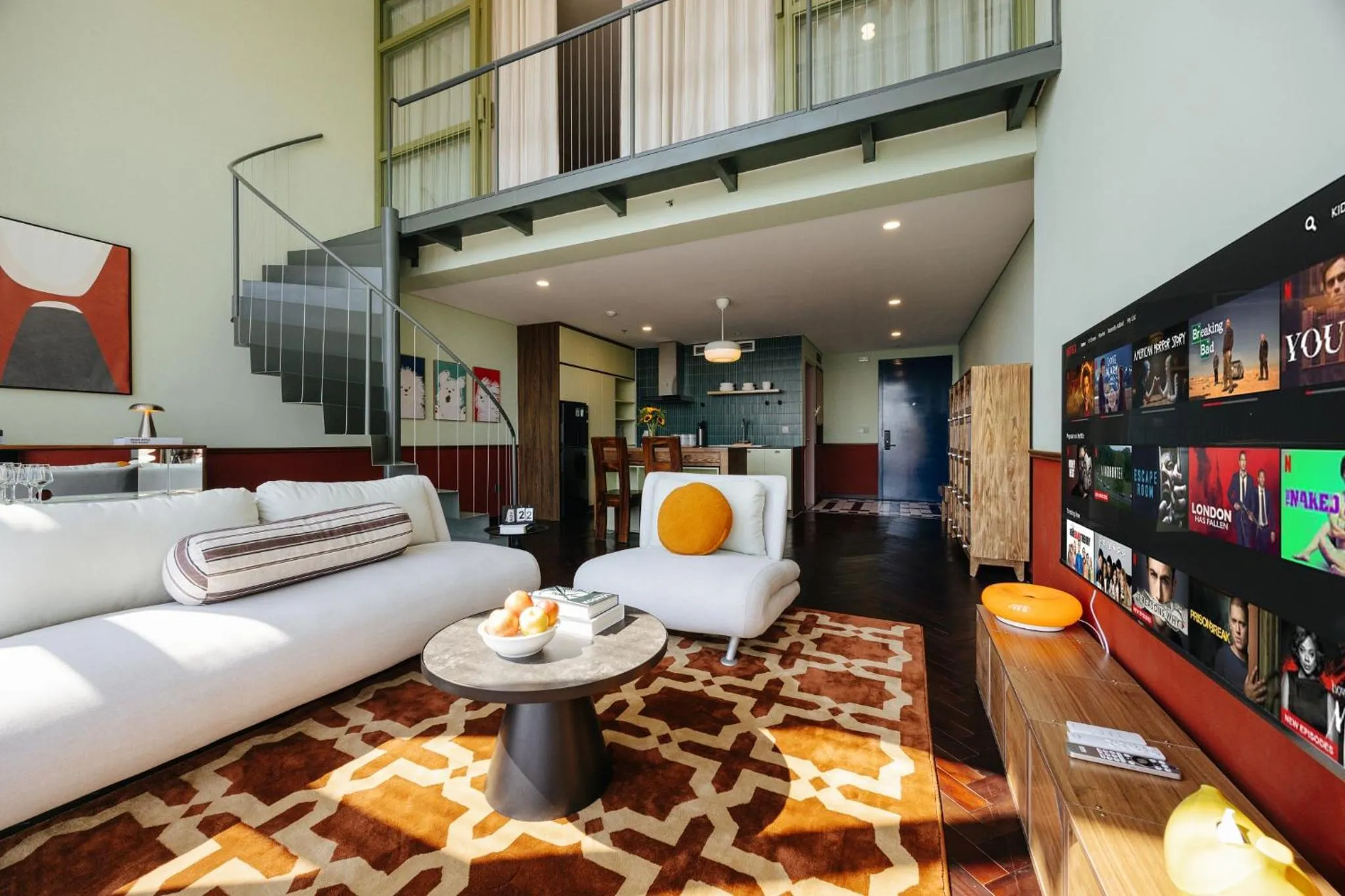 Communal lounge/ TV room in PentStudio Duplex Apartment