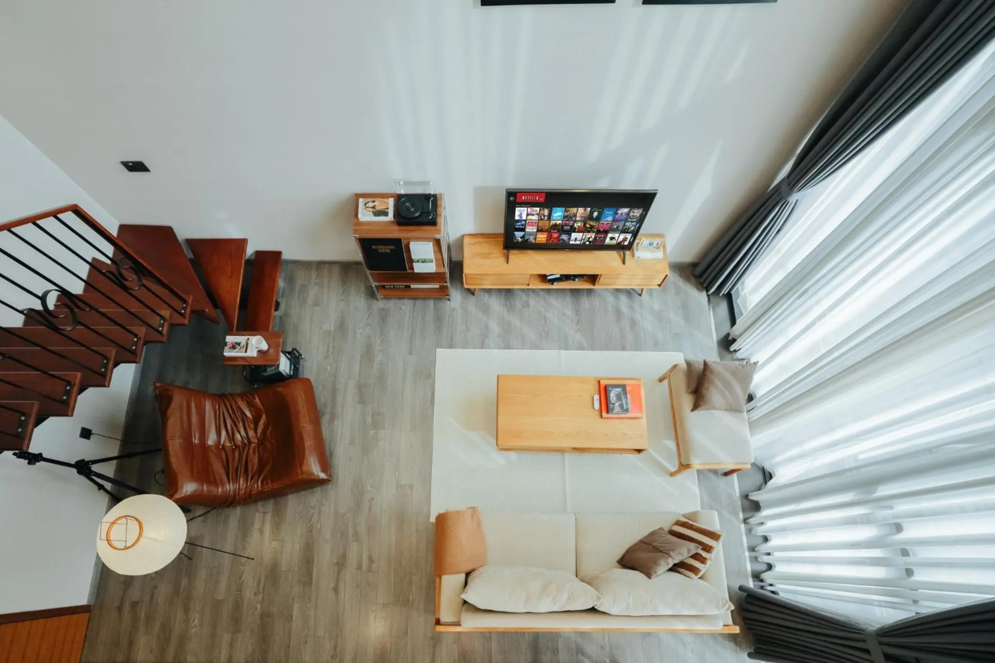 TV and multimedia in PentStudio Duplex Apartment