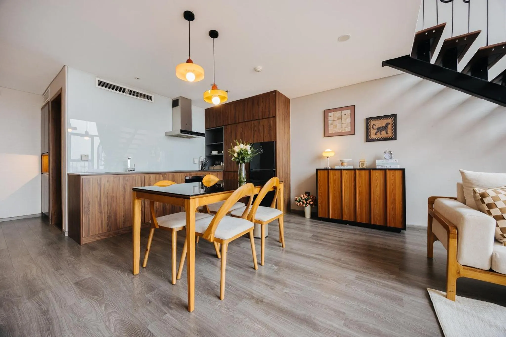 Kitchen or kitchenette in PentStudio Duplex Apartment
