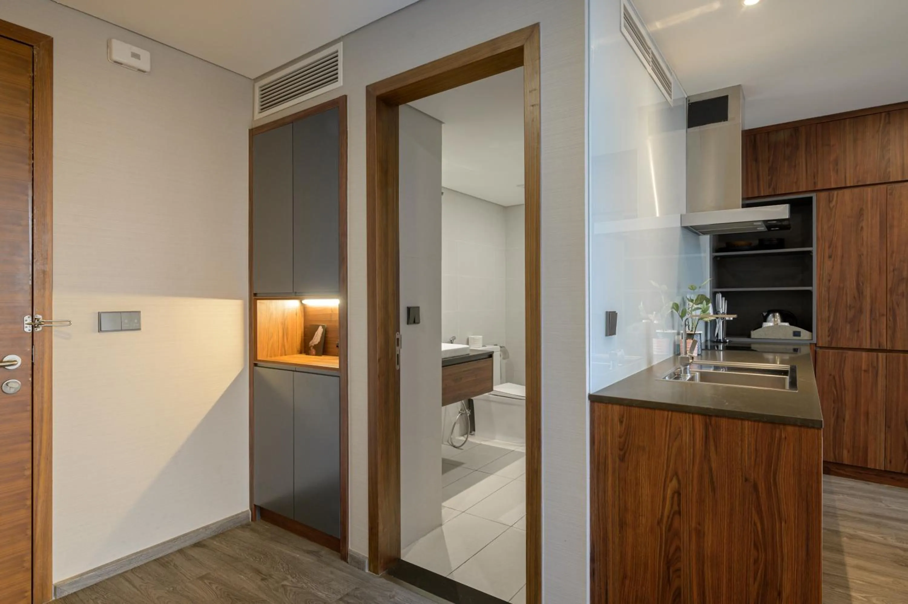 Kitchen or kitchenette in PentStudio Duplex Apartment