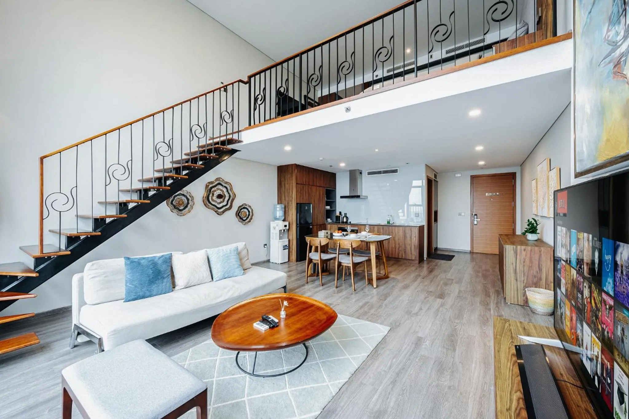 Kitchen or kitchenette in PentStudio Duplex Apartment