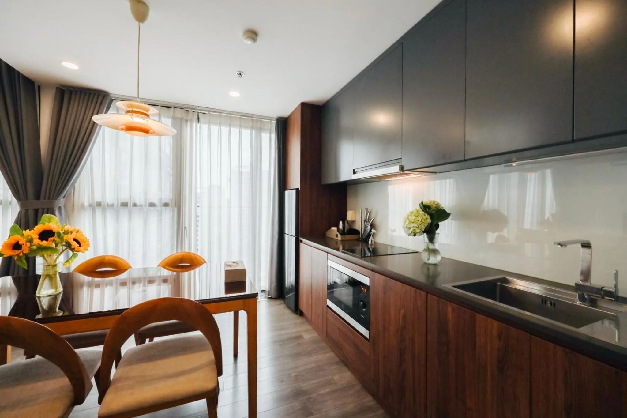 Kitchen or kitchenette in PentStudio Duplex Apartment