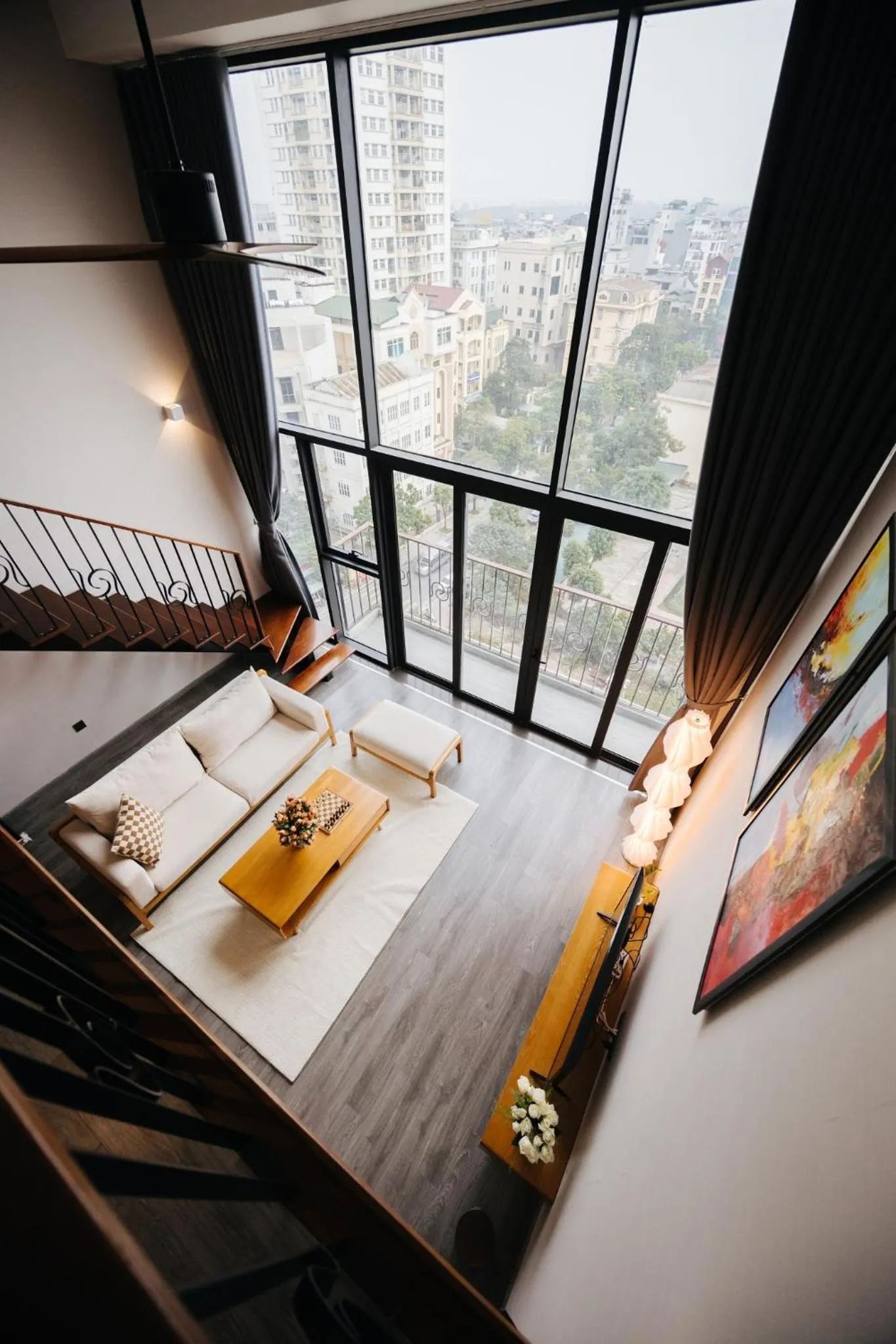 Dining area in PentStudio Duplex Apartment