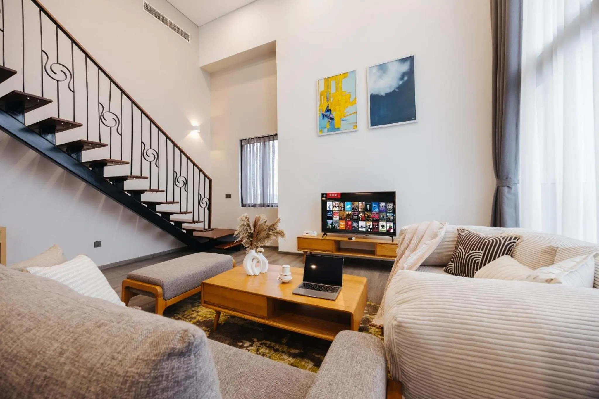 TV and multimedia in PentStudio Duplex Apartment