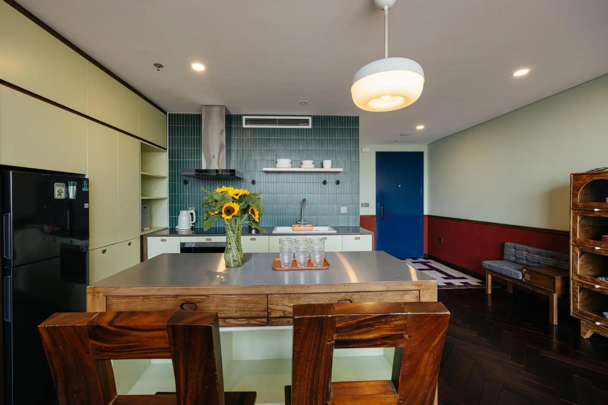 Kitchen or kitchenette in PentStudio Duplex Apartment