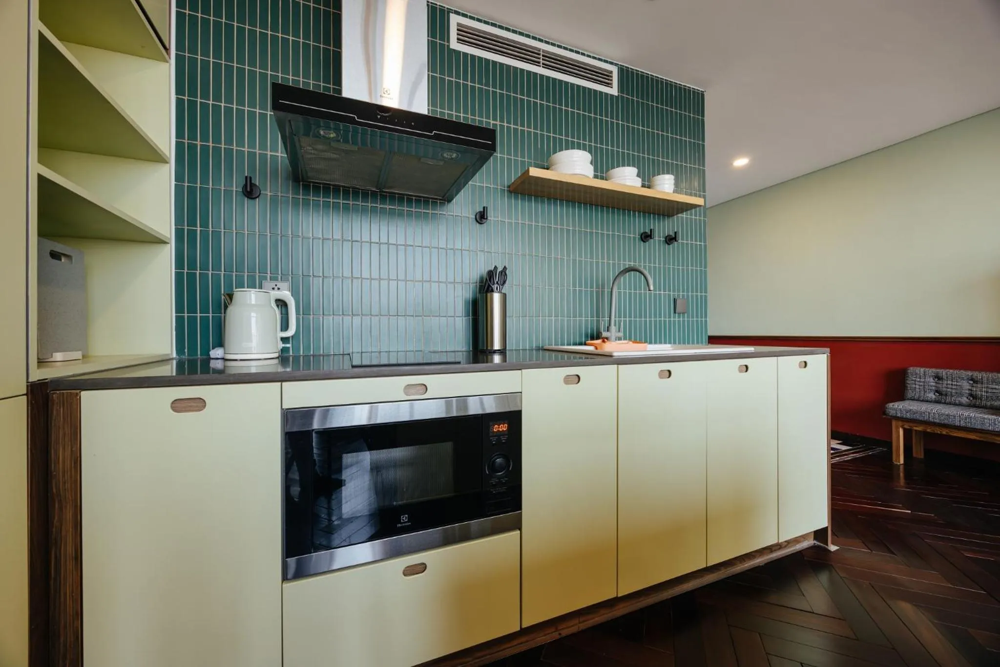 Kitchen or kitchenette in PentStudio Duplex Apartment