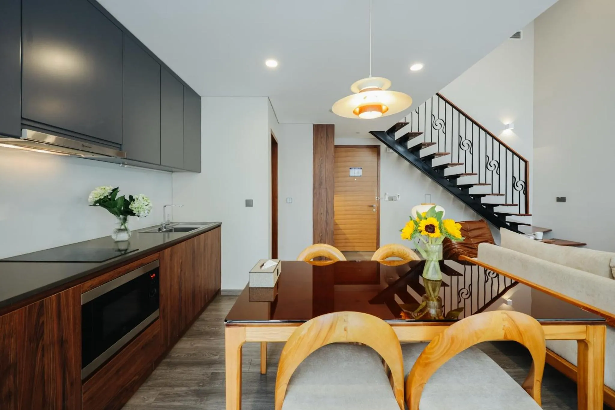 Kitchen or kitchenette in PentStudio Duplex Apartment