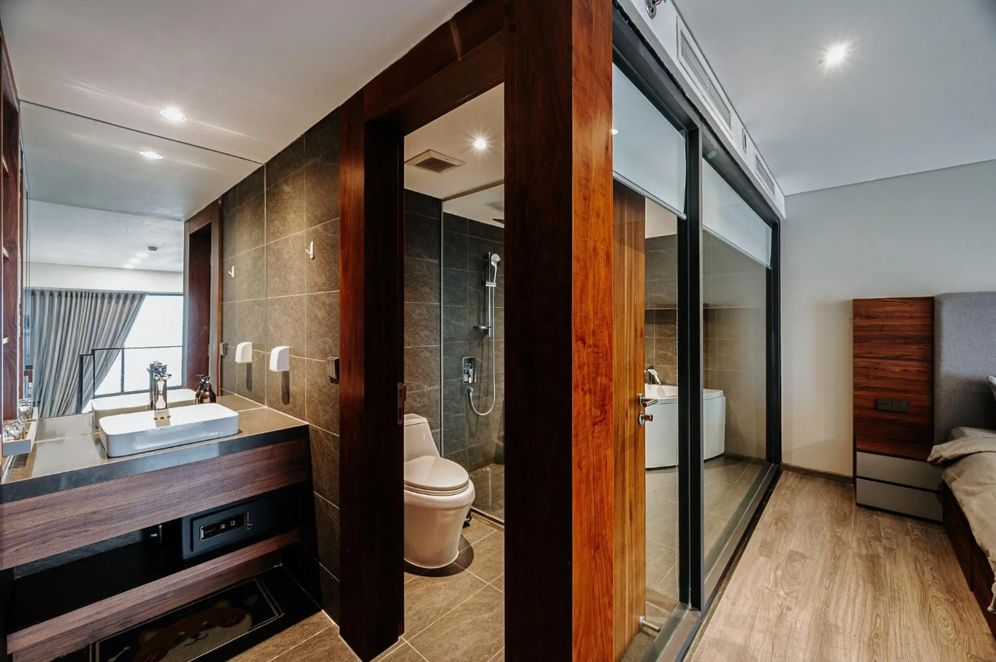 Bathroom, Bed in PentStudio Duplex Apartment