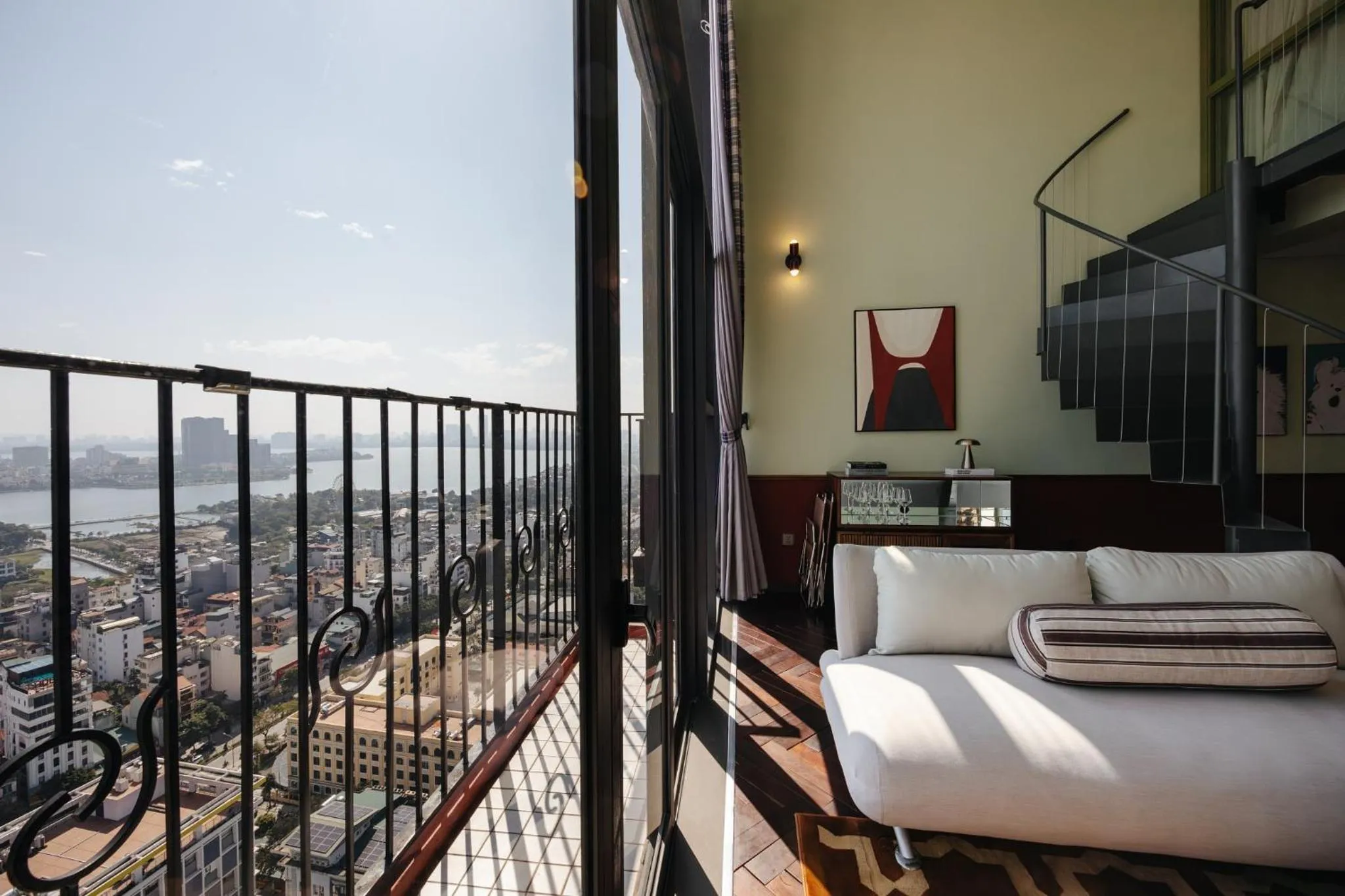 Patio in PentStudio Duplex Apartment