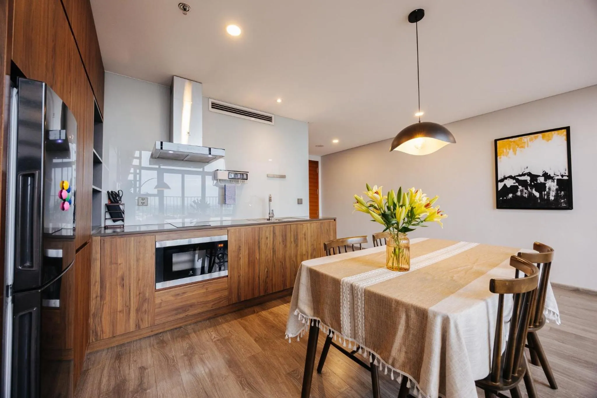 Kitchen or kitchenette in PentStudio Duplex Apartment