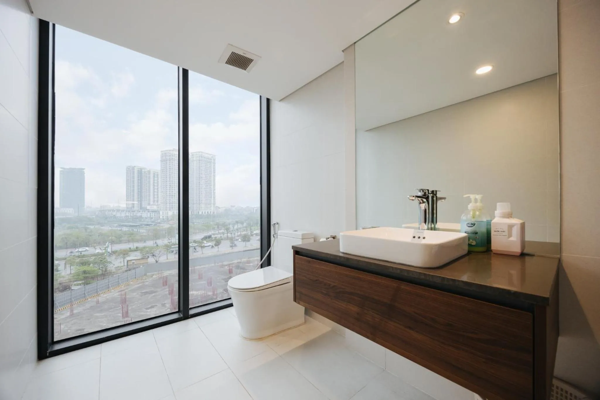 Toilet in PentStudio Duplex Apartment