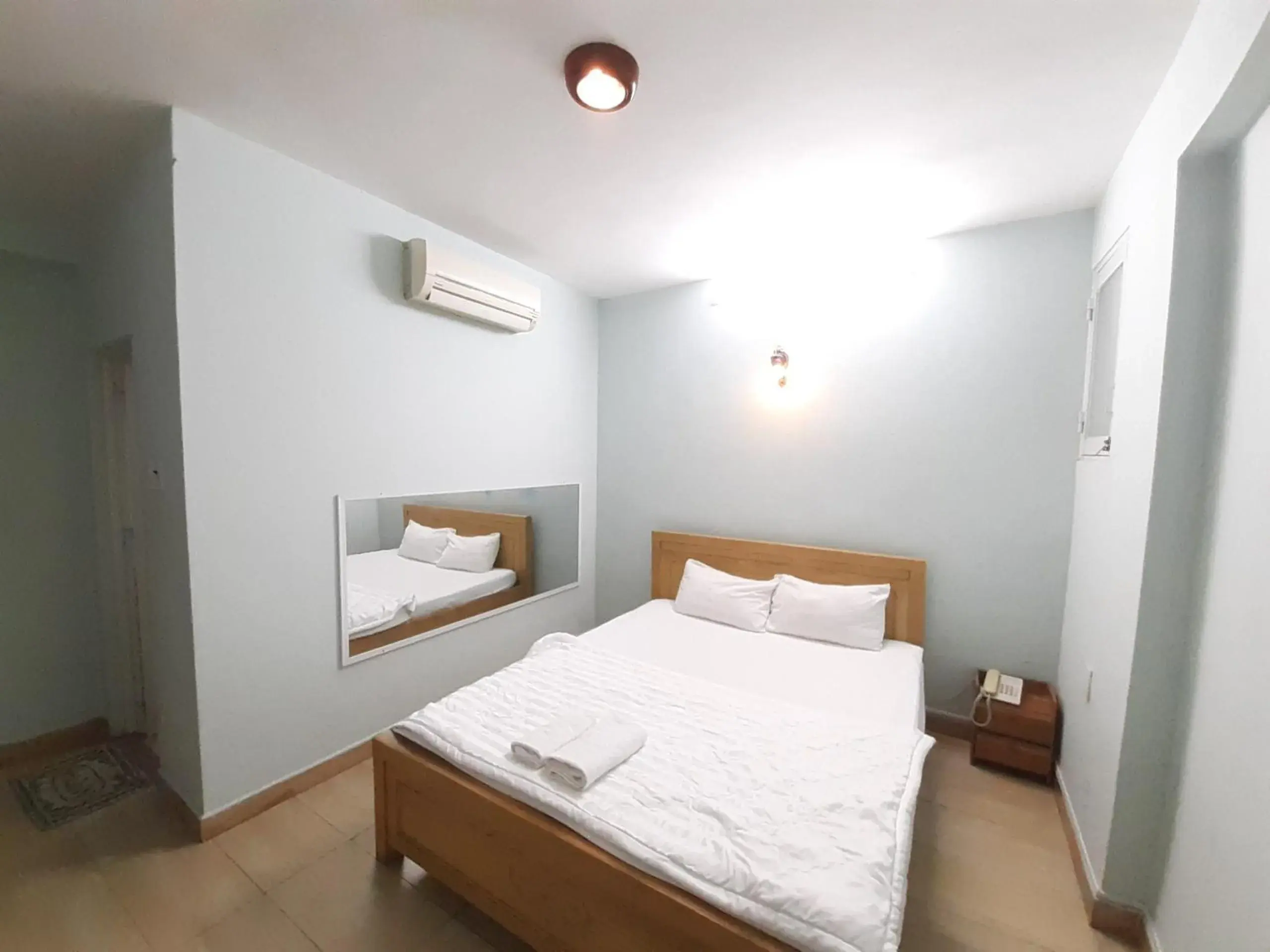 Deluxe Double Room in Capital O 1221 Thien An Hotel Deluxe Double Room in Capital O 1221 Thien An Hotel