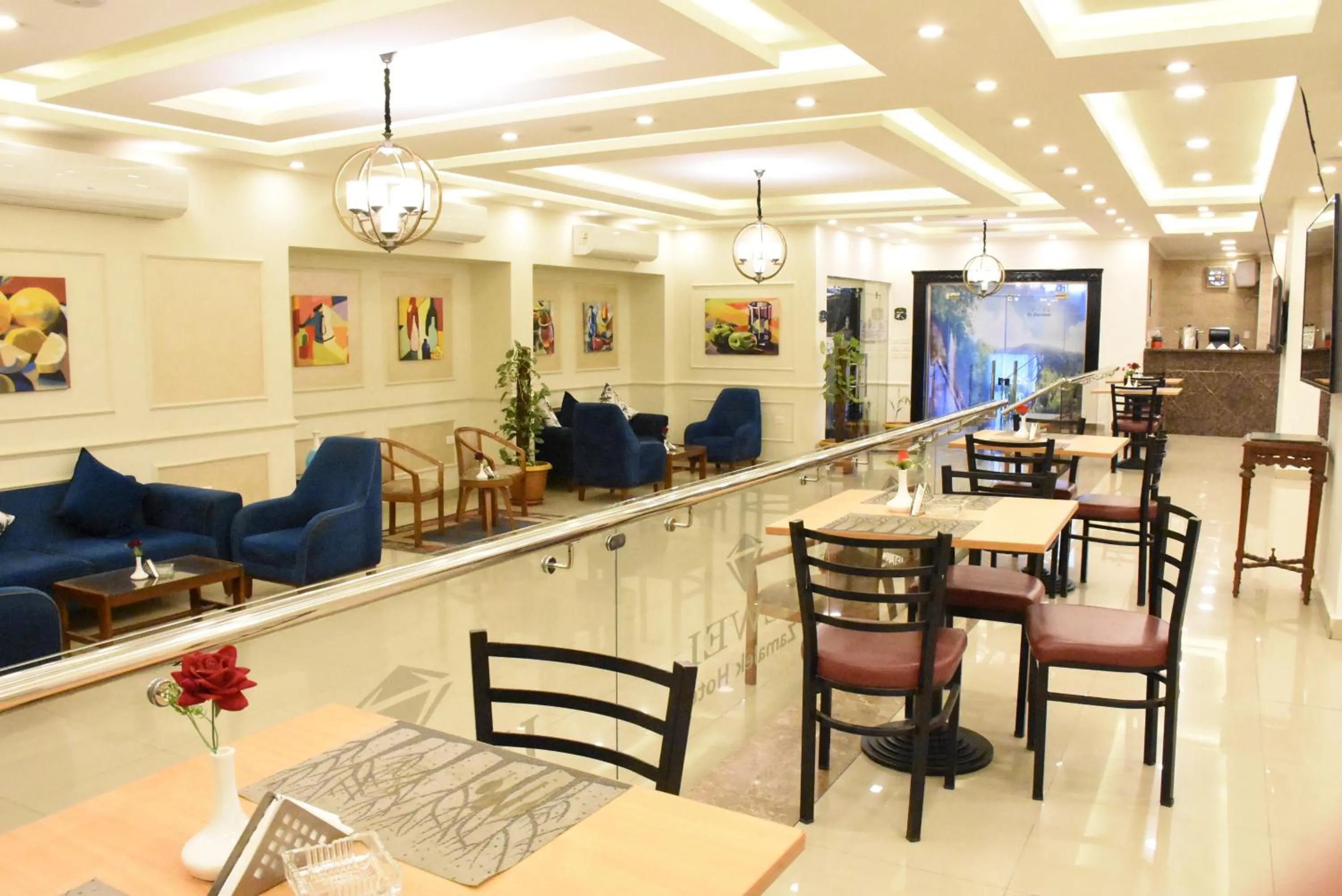 Restaurant/places to eat in Jewel Zamalek Hotel