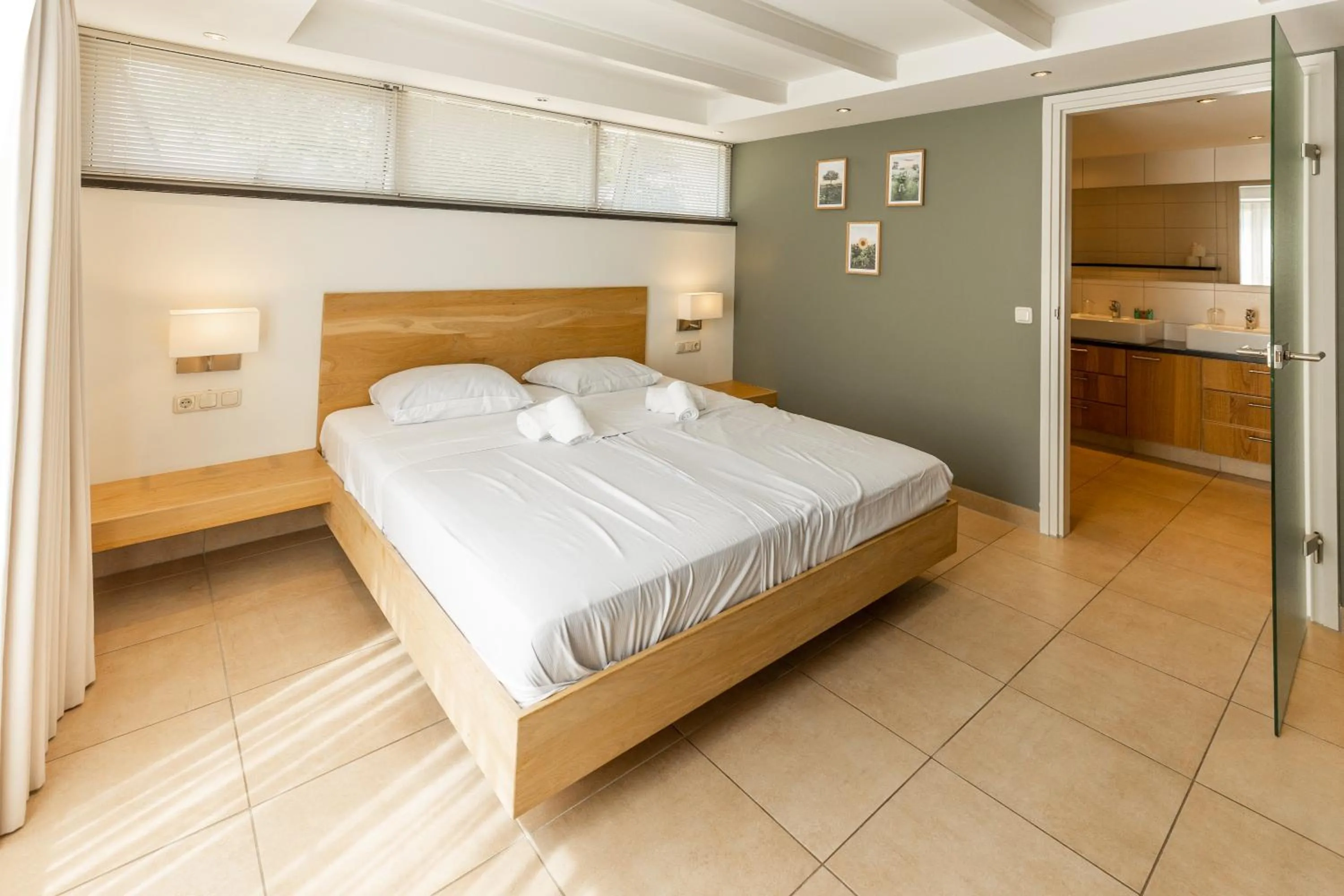 Bed in Hof van Salland Hellendoorn