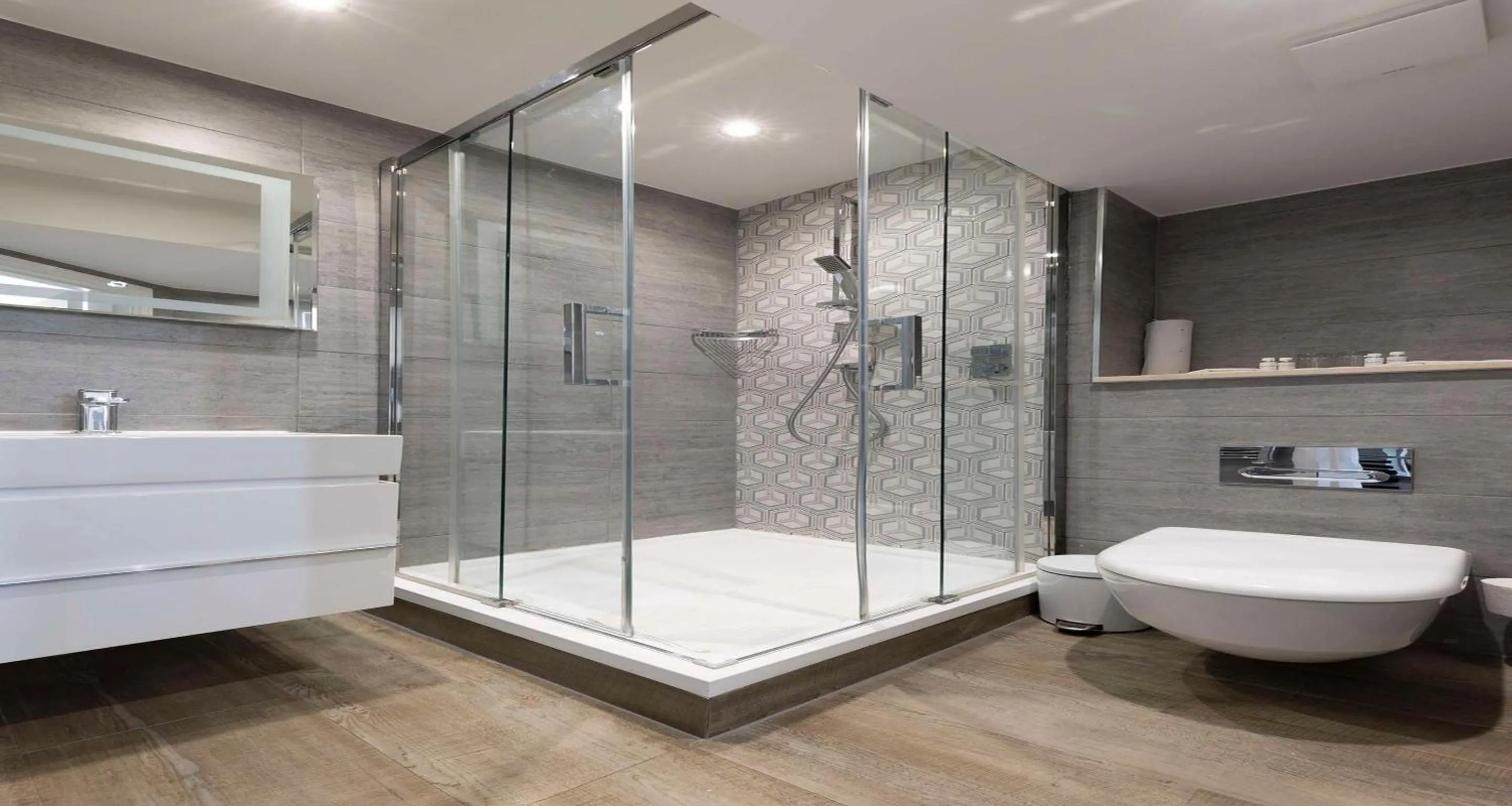 Bathroom in Best Western Premier Dover Marina Hotel & Spa