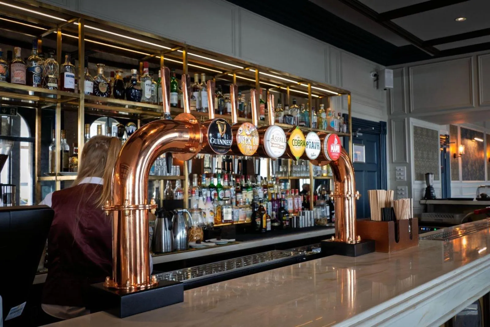 Lounge or bar in Best Western Premier Dover Marina Hotel & Spa