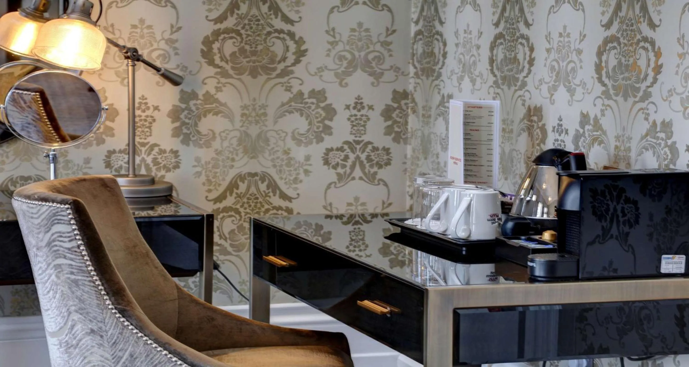 Bedroom in Best Western Premier Dover Marina Hotel & Spa