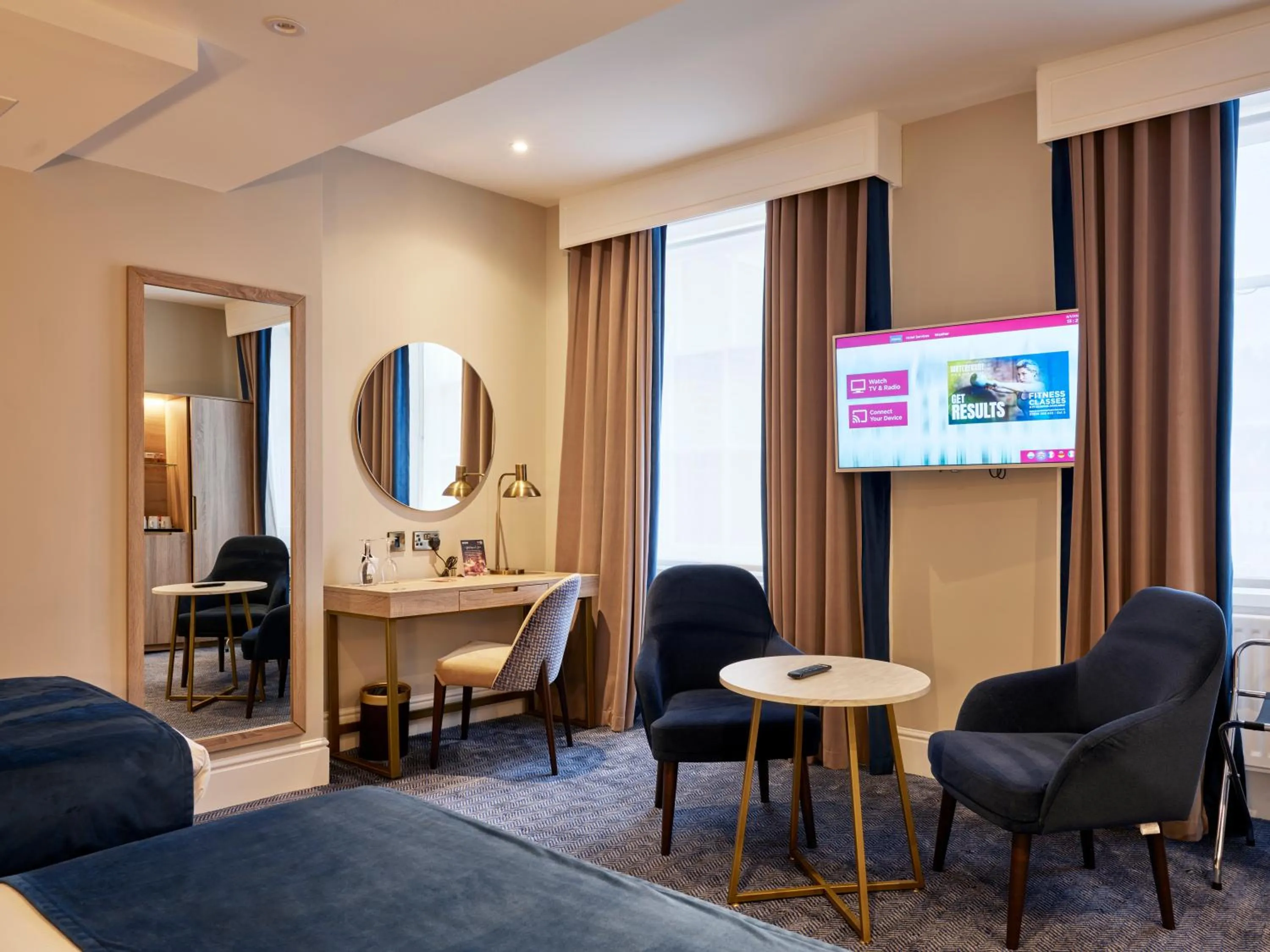 Seating area in Best Western Premier Dover Marina Hotel & Spa