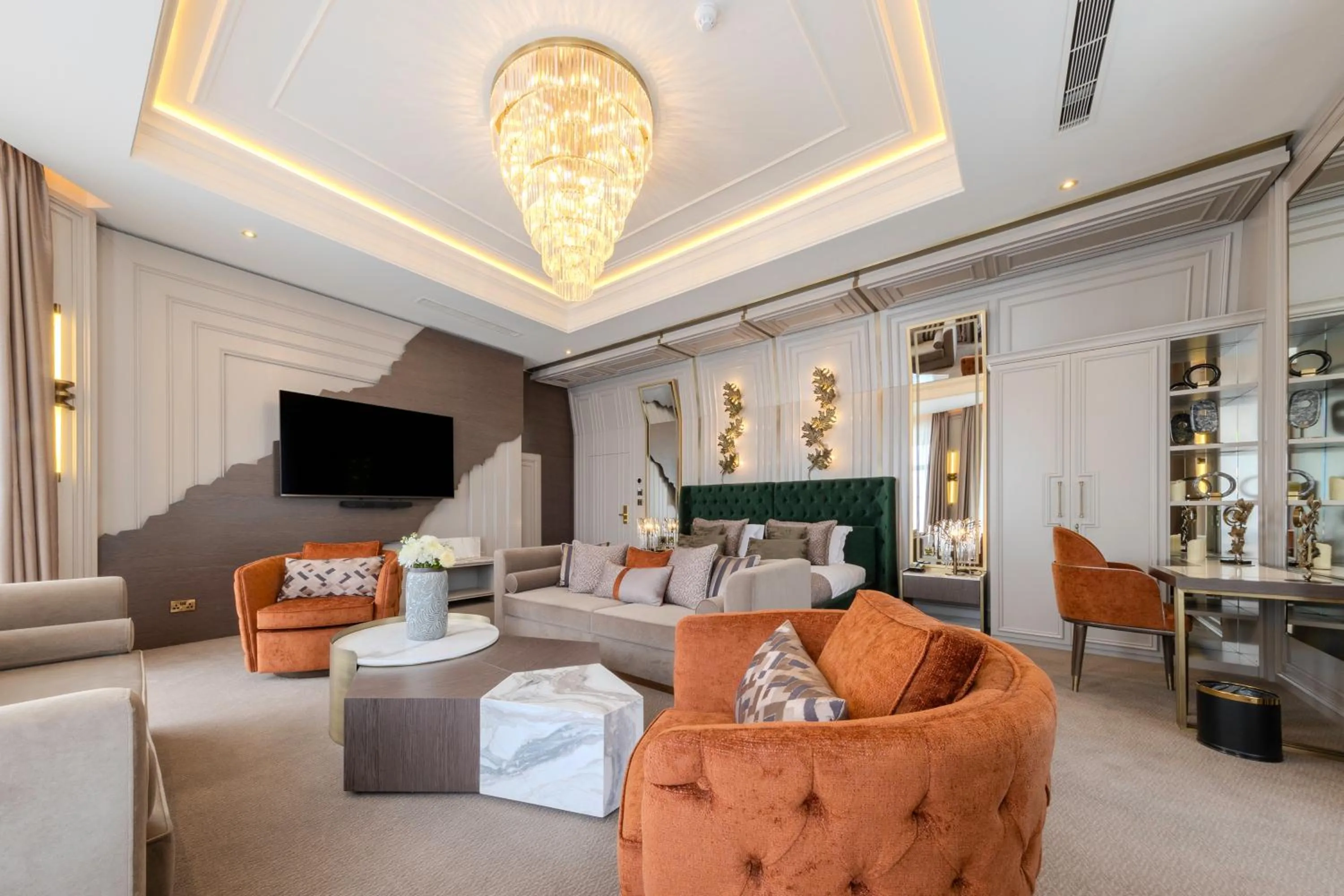 Seating area in Best Western Premier Dover Marina Hotel & Spa