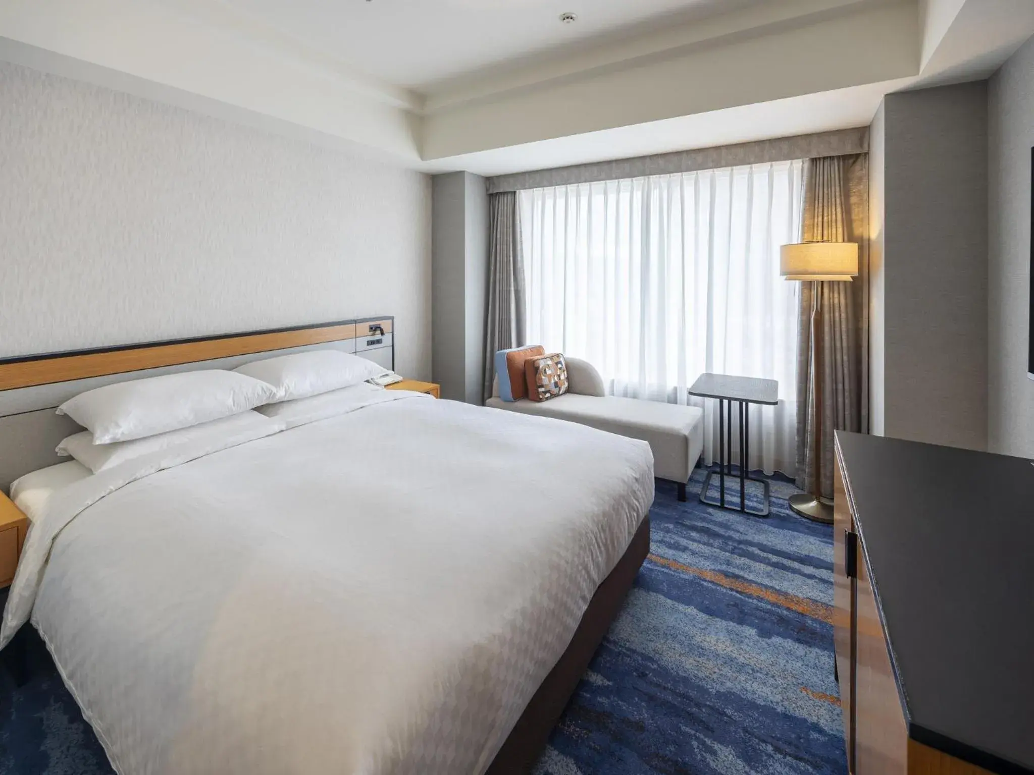 Bed in JR Hotel Clement Takamatsu Bed in JR Hotel Clement Takamatsu