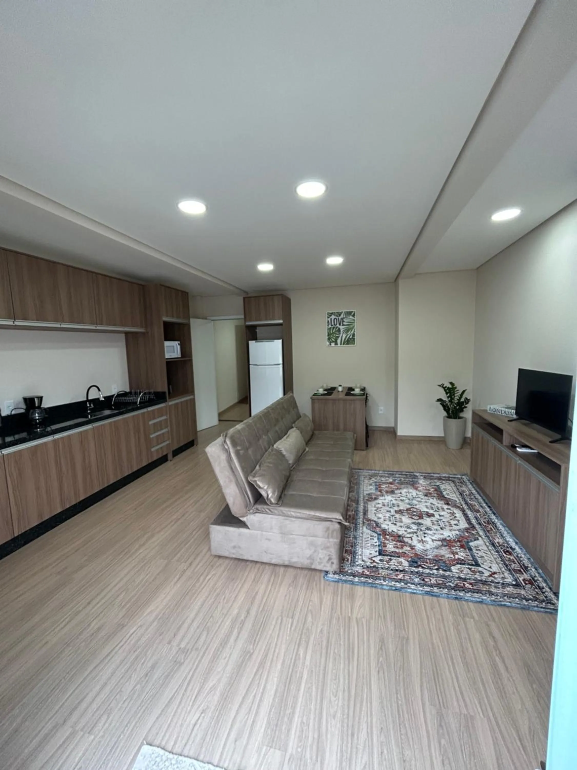 TV and multimedia in Kitnet 5