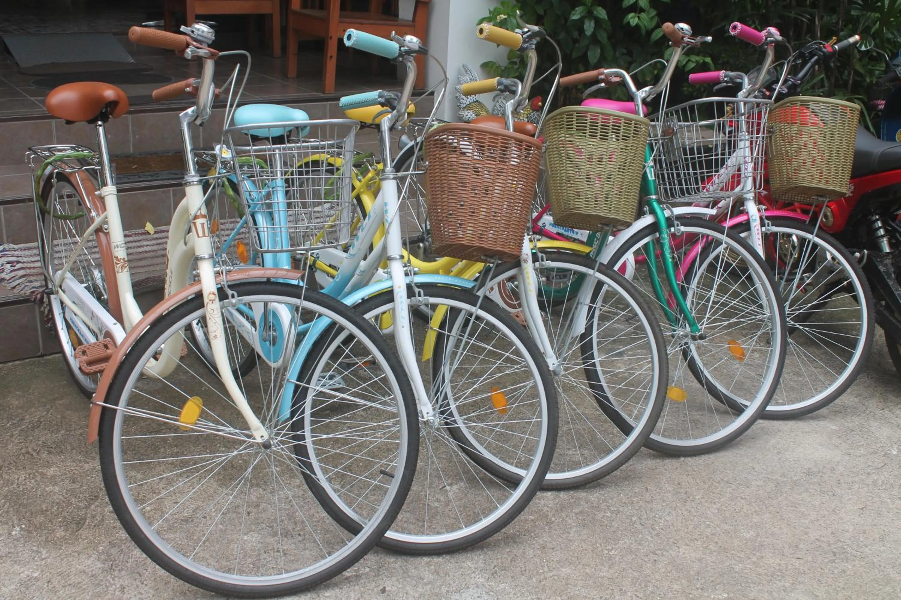 Activities in Huen Chan Thip