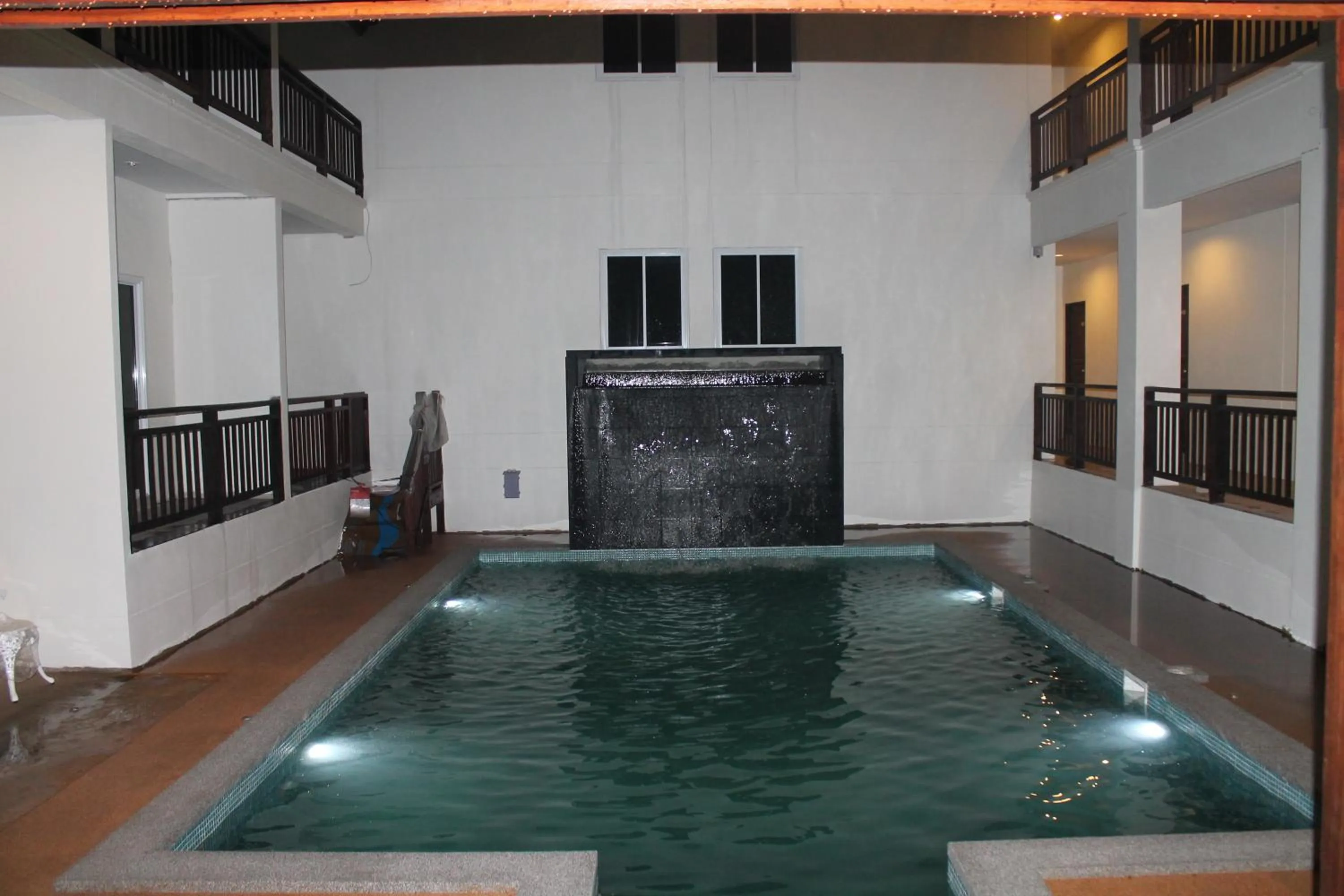 Swimming pool in Huen Chan Thip