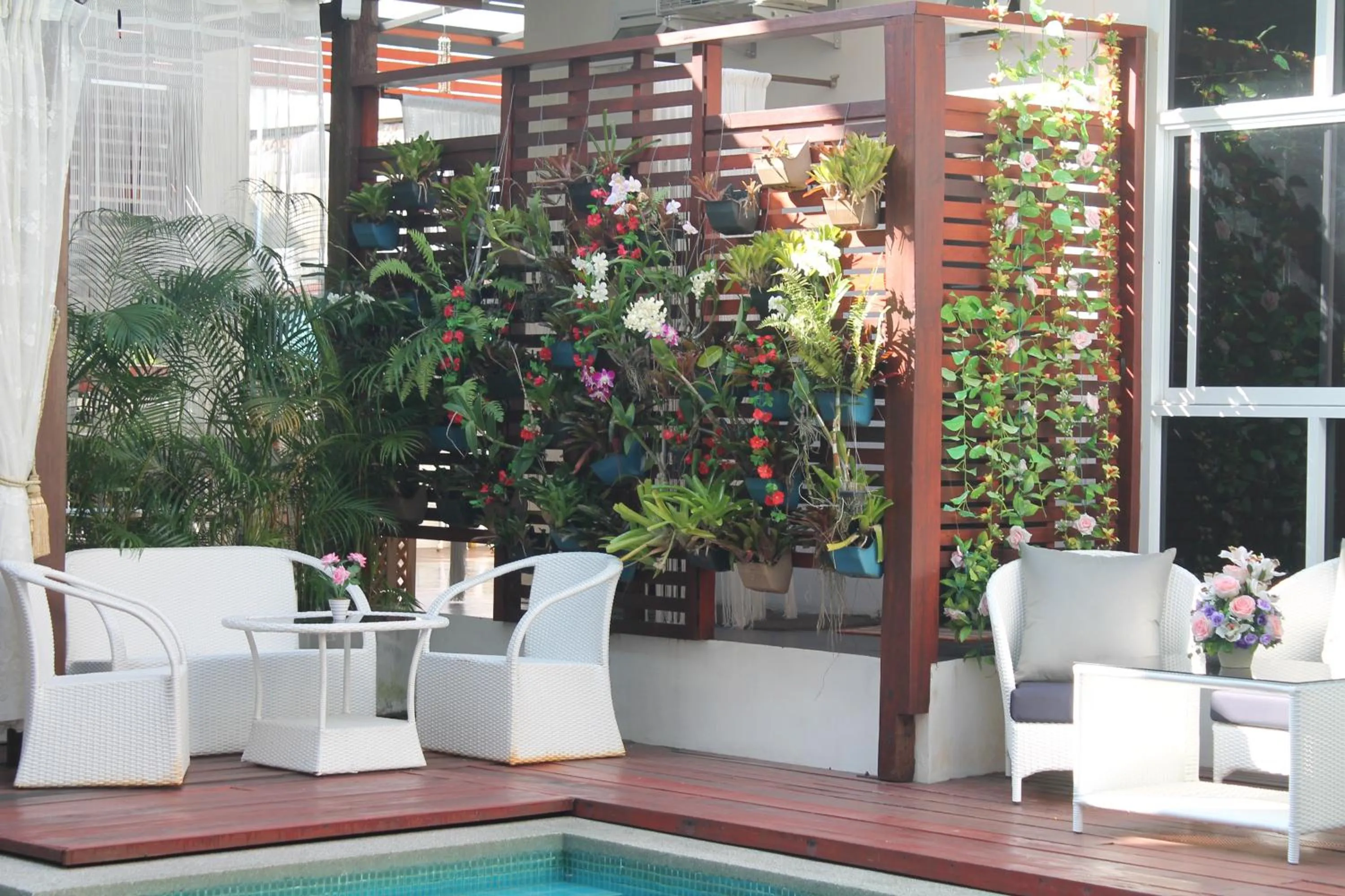 Patio in Huen Chan Thip