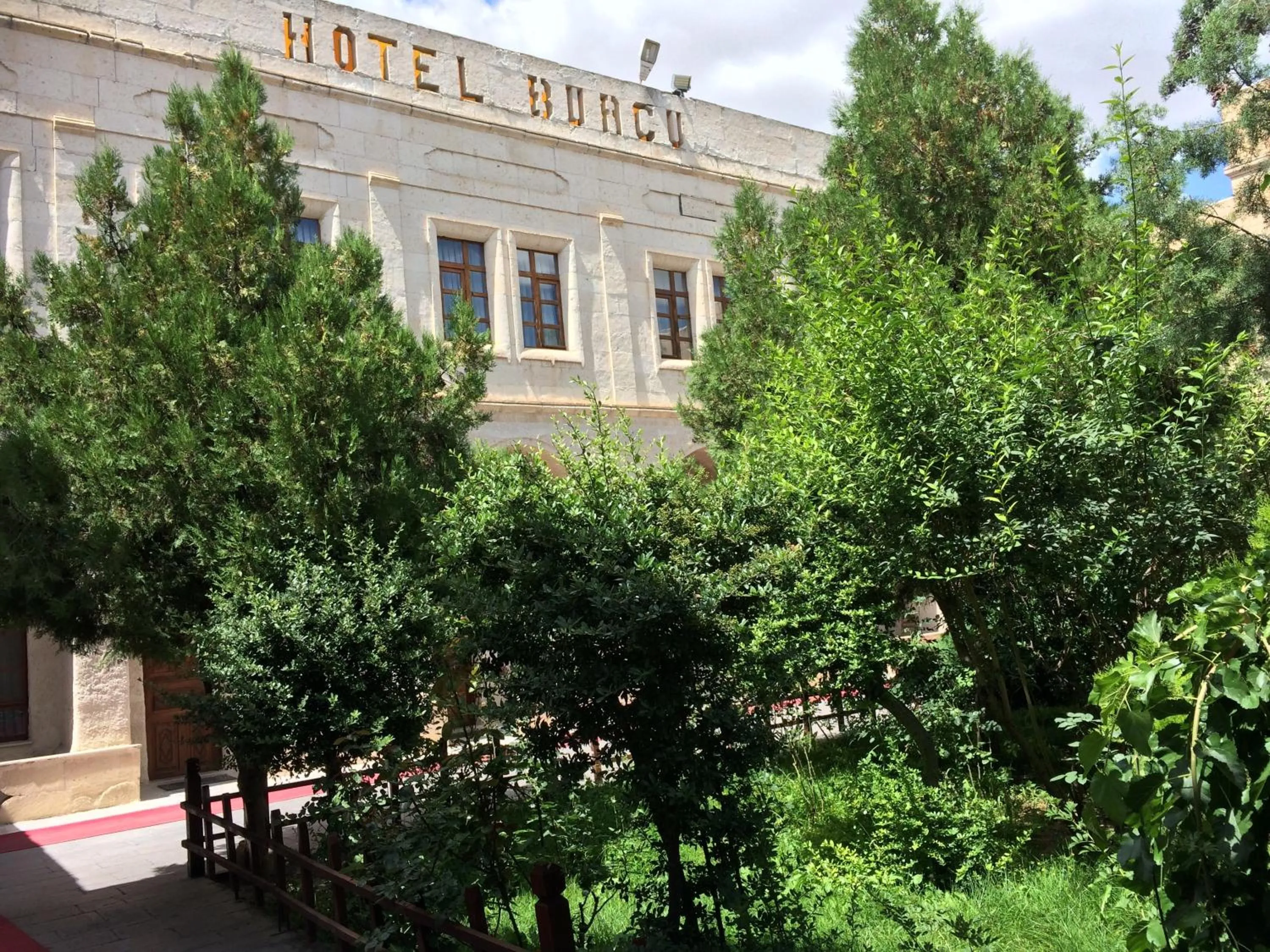 Garden in Burcu Kaya Hotel
