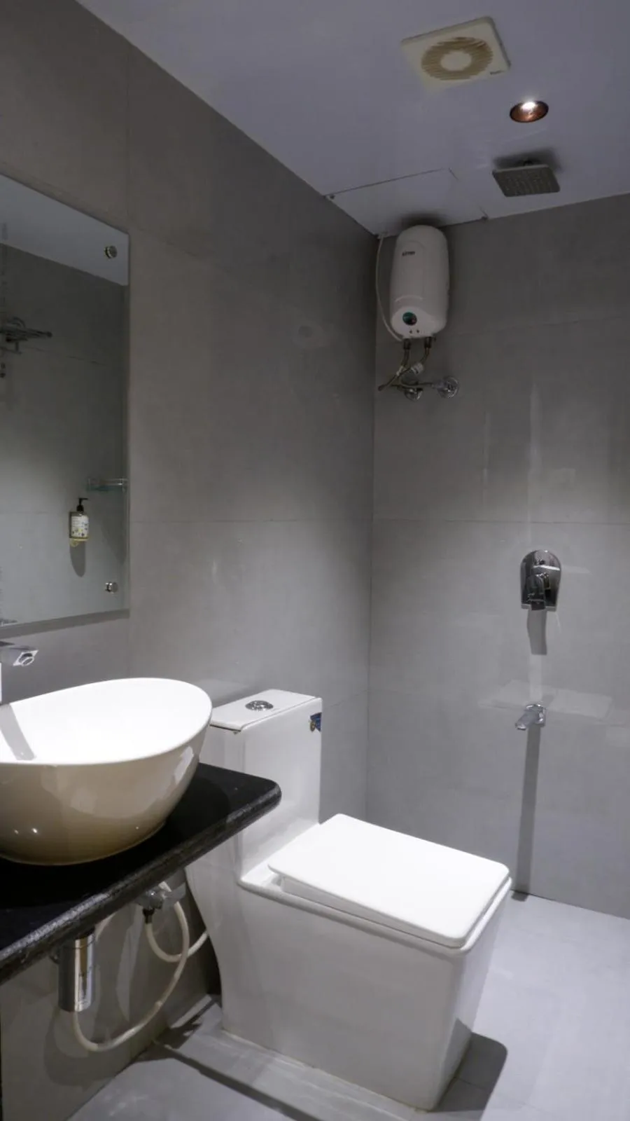 HOTEL AMBER PARAMOUNT