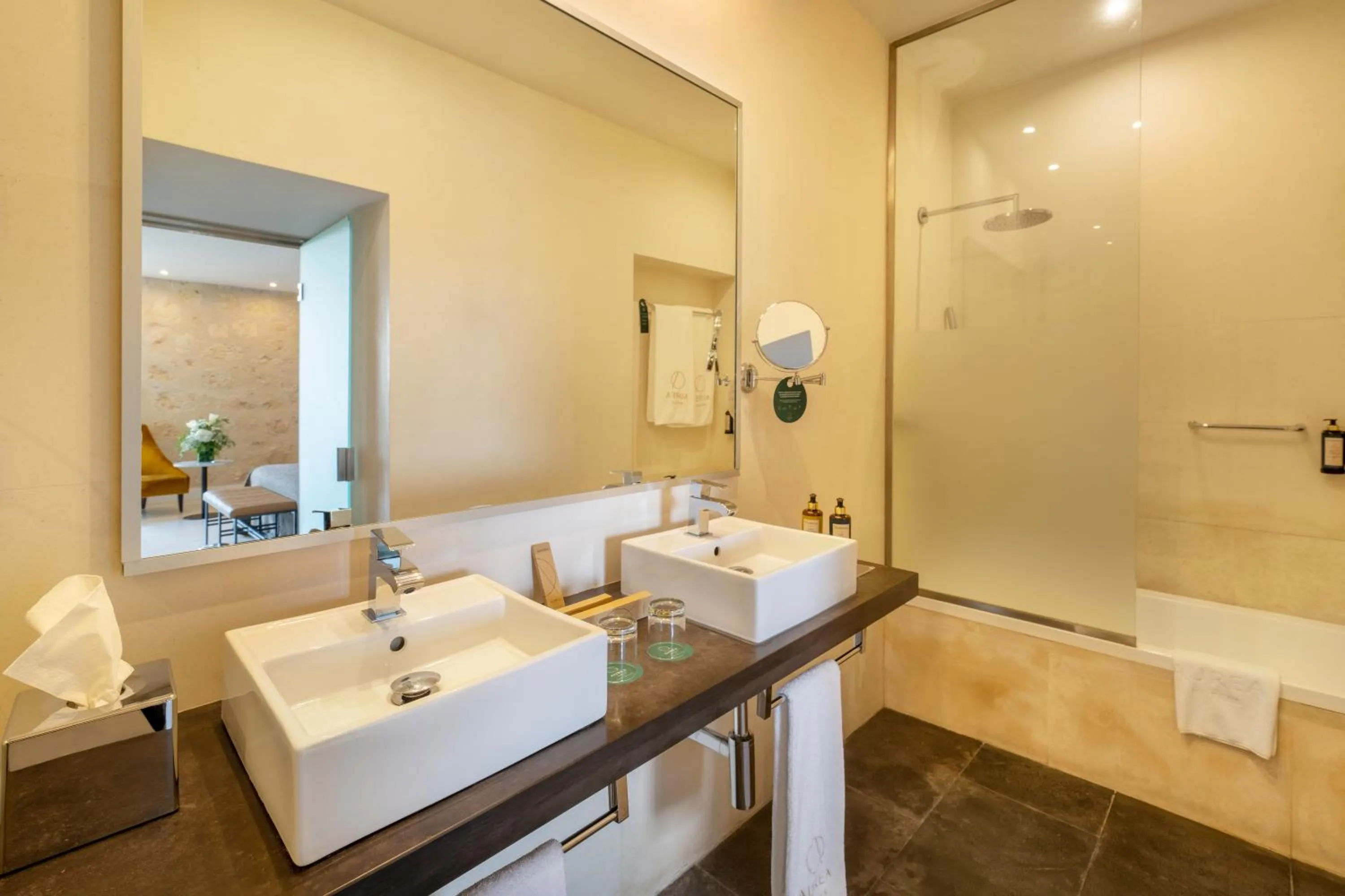 Bathroom in Áurea Convento Capuchinos by Eurostars Hotel Company