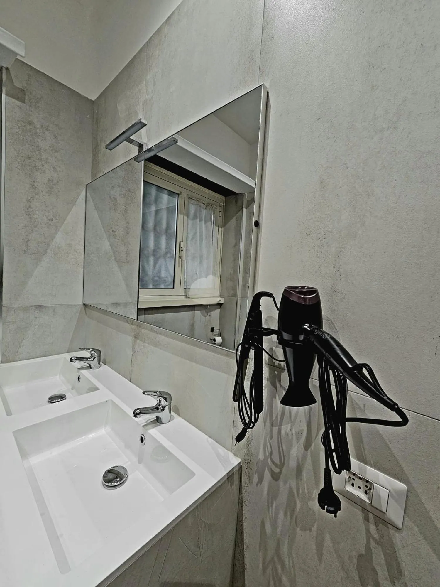 Bathroom in Ricettiva Cipro San Pietro e Musei Vaticani