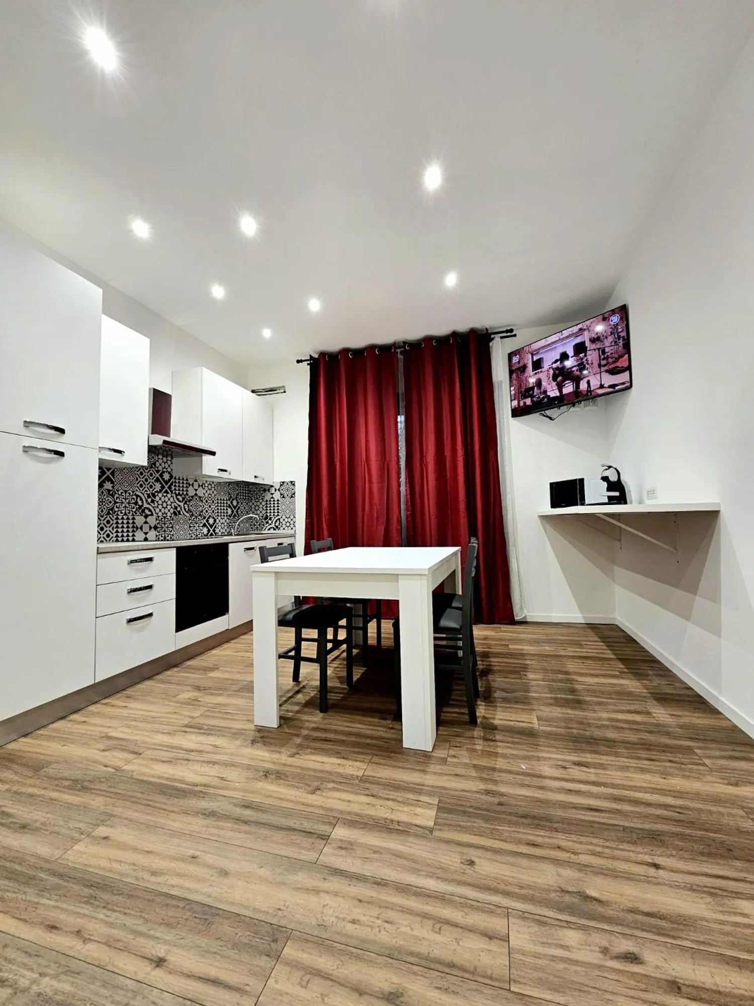 TV and multimedia in Ricettiva Cipro San Pietro e Musei Vaticani