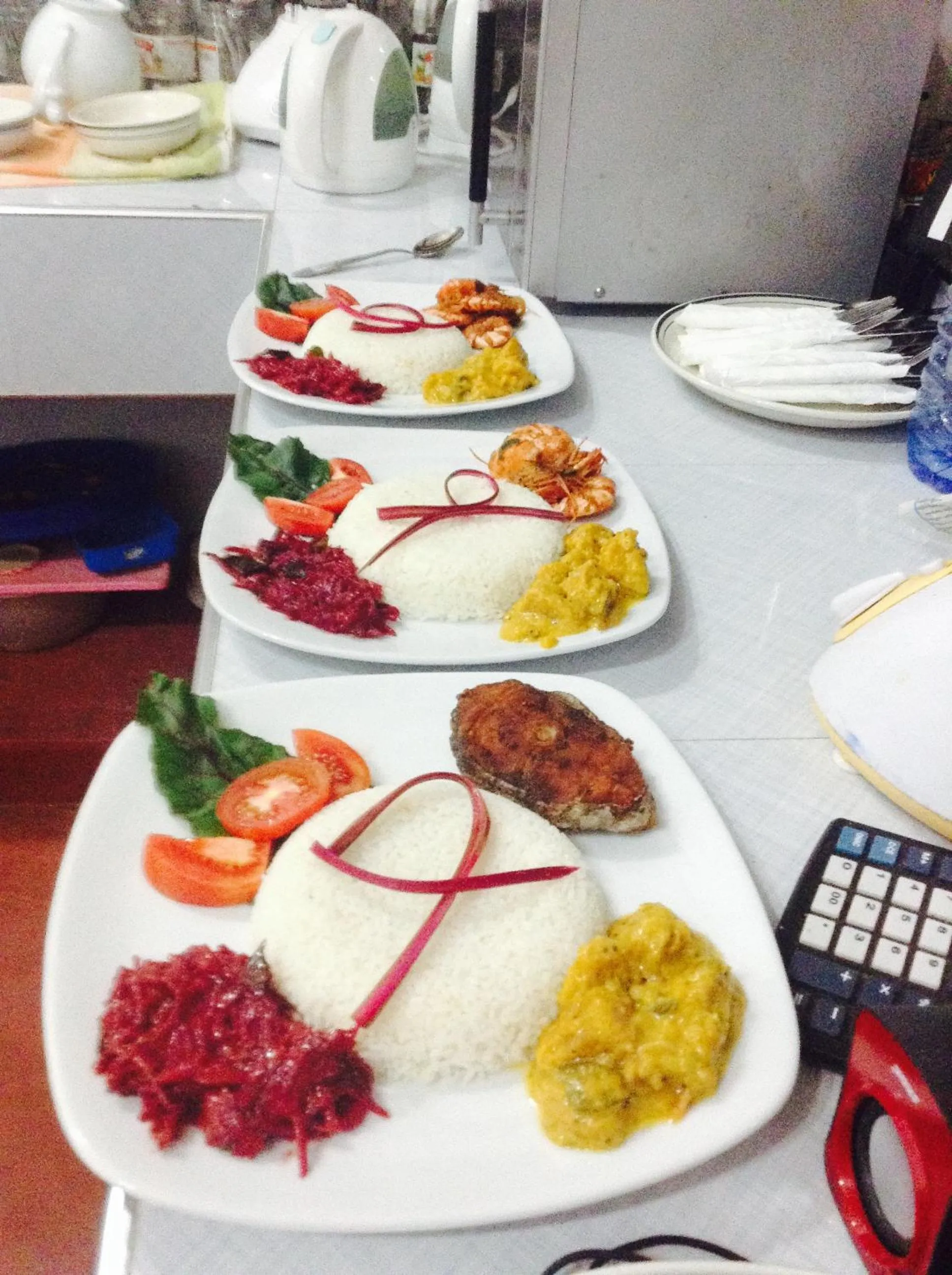 Food and drinks in SURF & SAND Hotel Arugambay