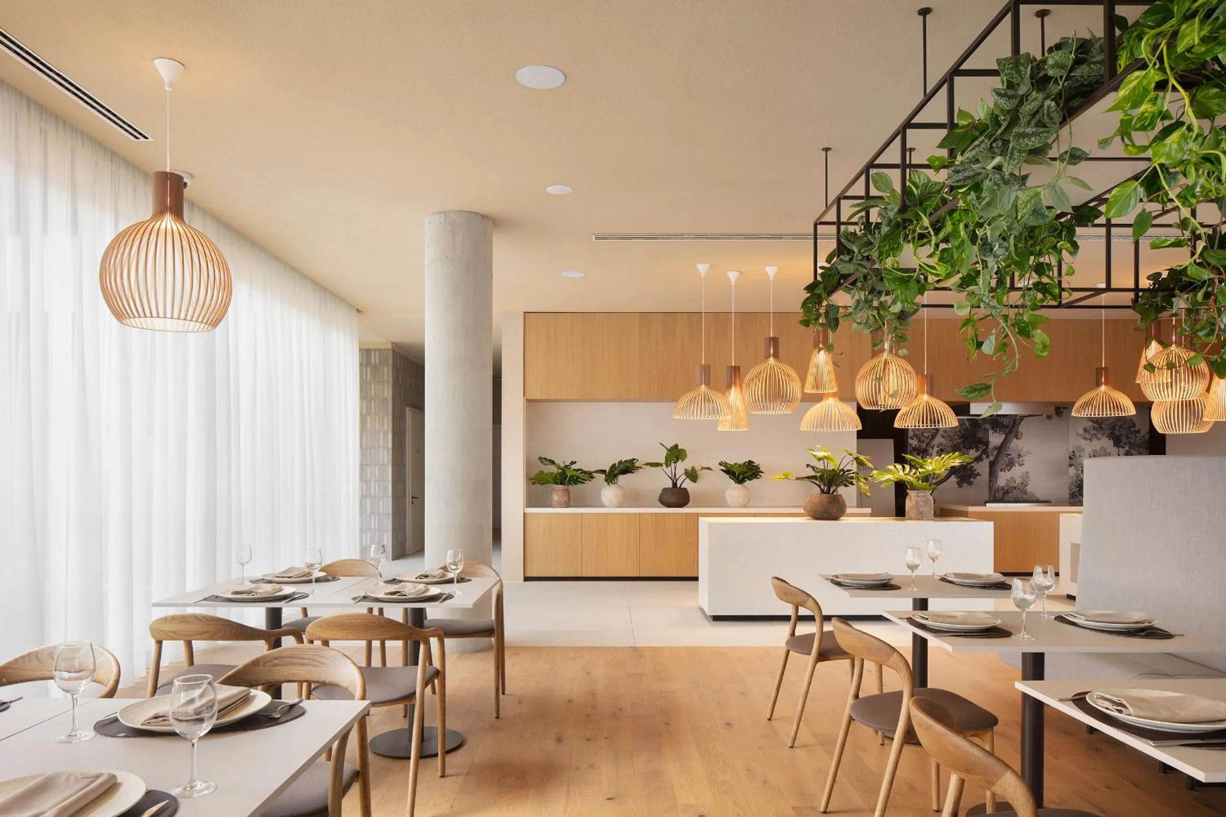 Restaurant/places to eat in Hotel Materra