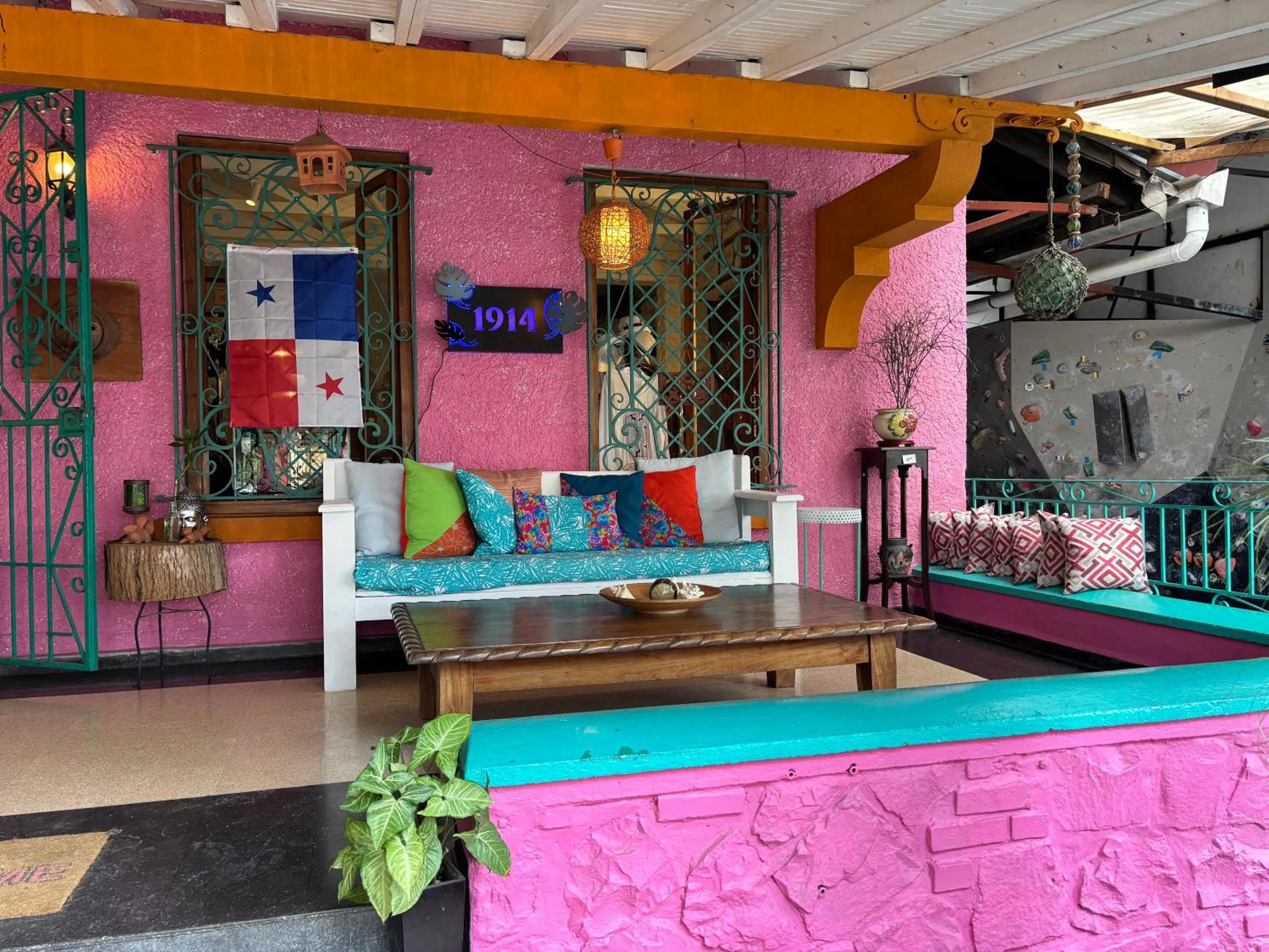 Patio in Hostel Posada 1914