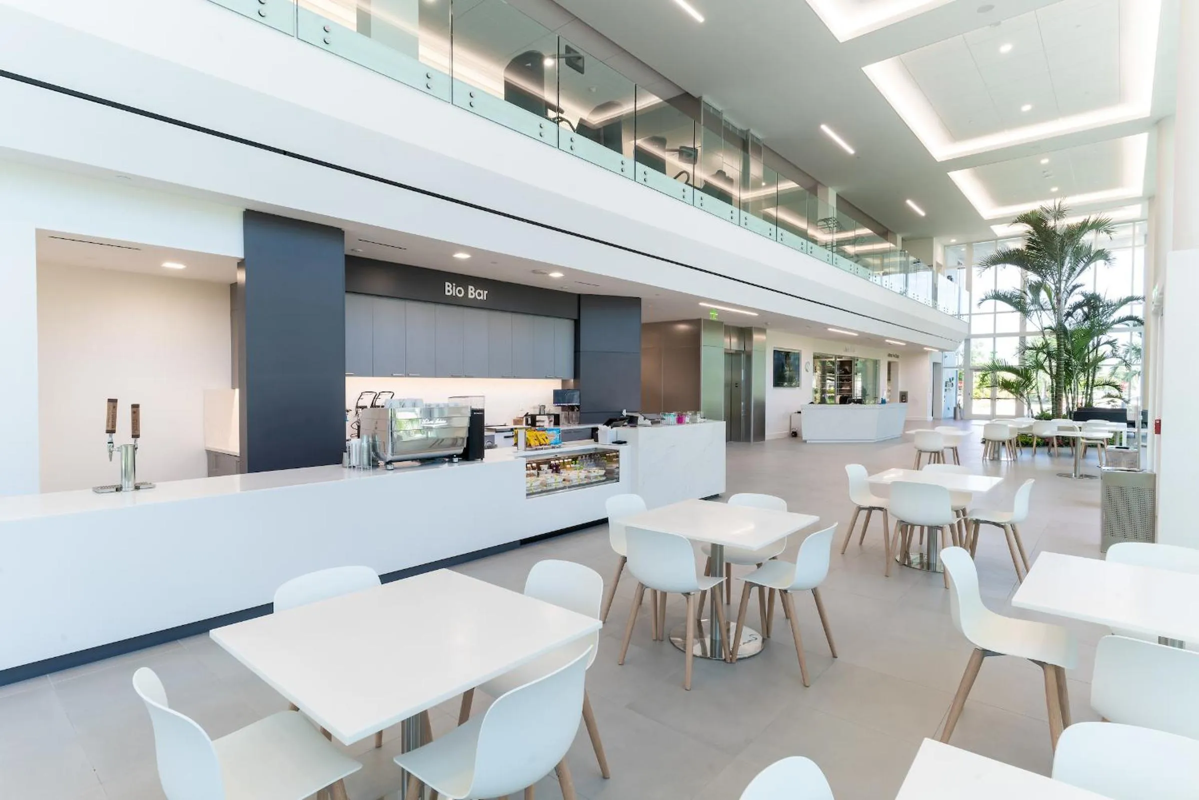 Fitness centre/facilities in Innovation Hotel